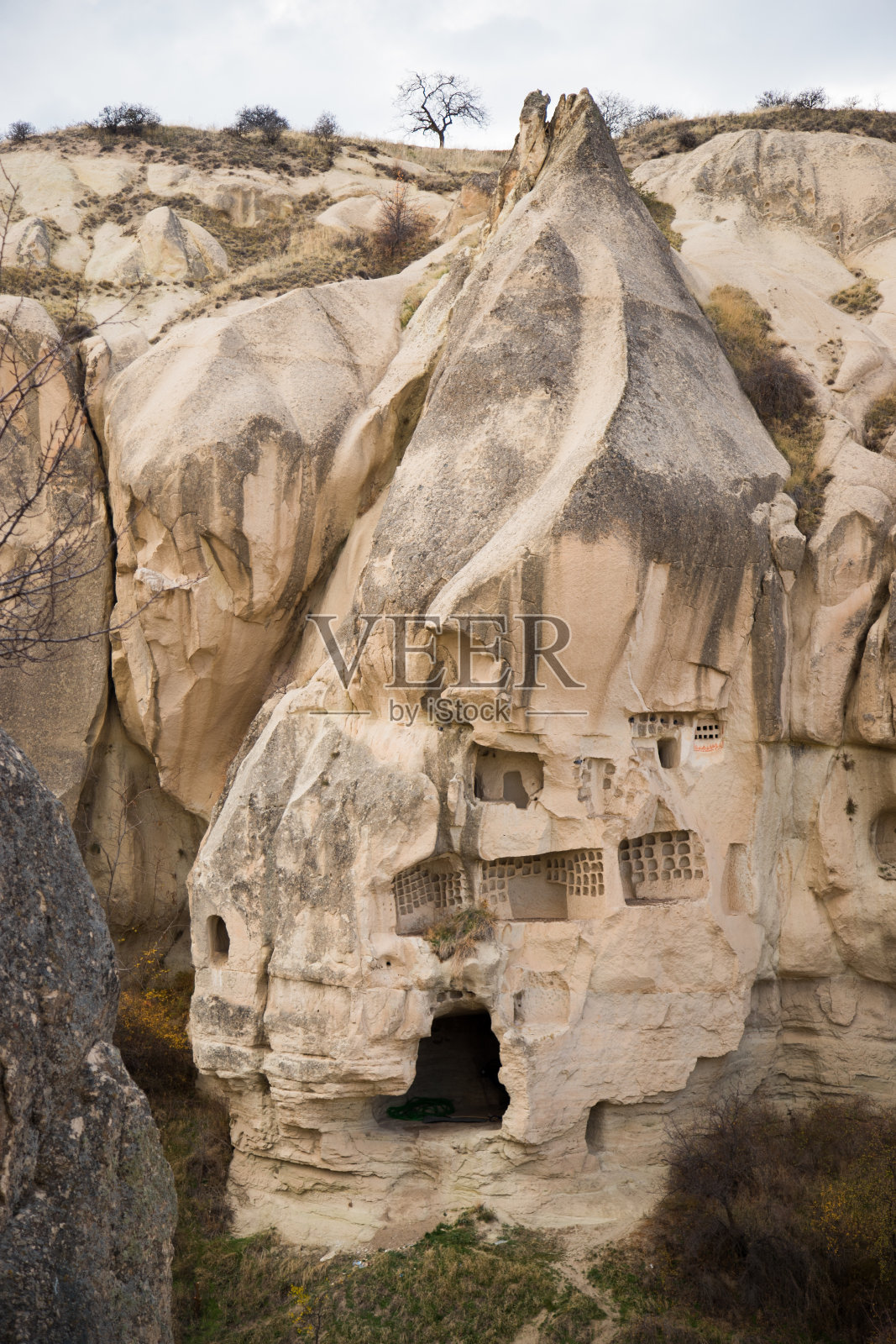 土耳其卡帕多西亚山谷的火山岩照片摄影图片