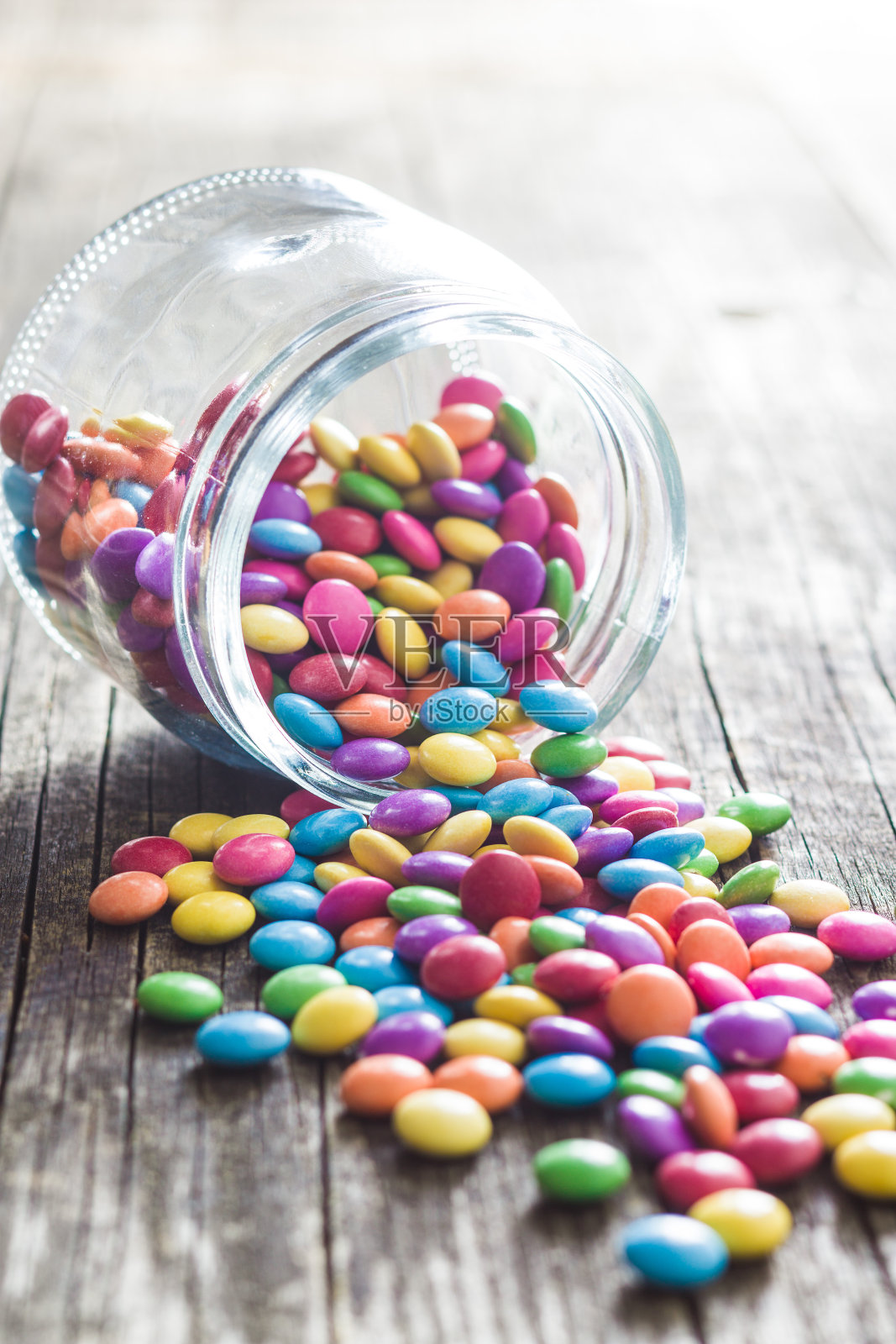 五彩缤纷的巧克力糖果照片摄影图片