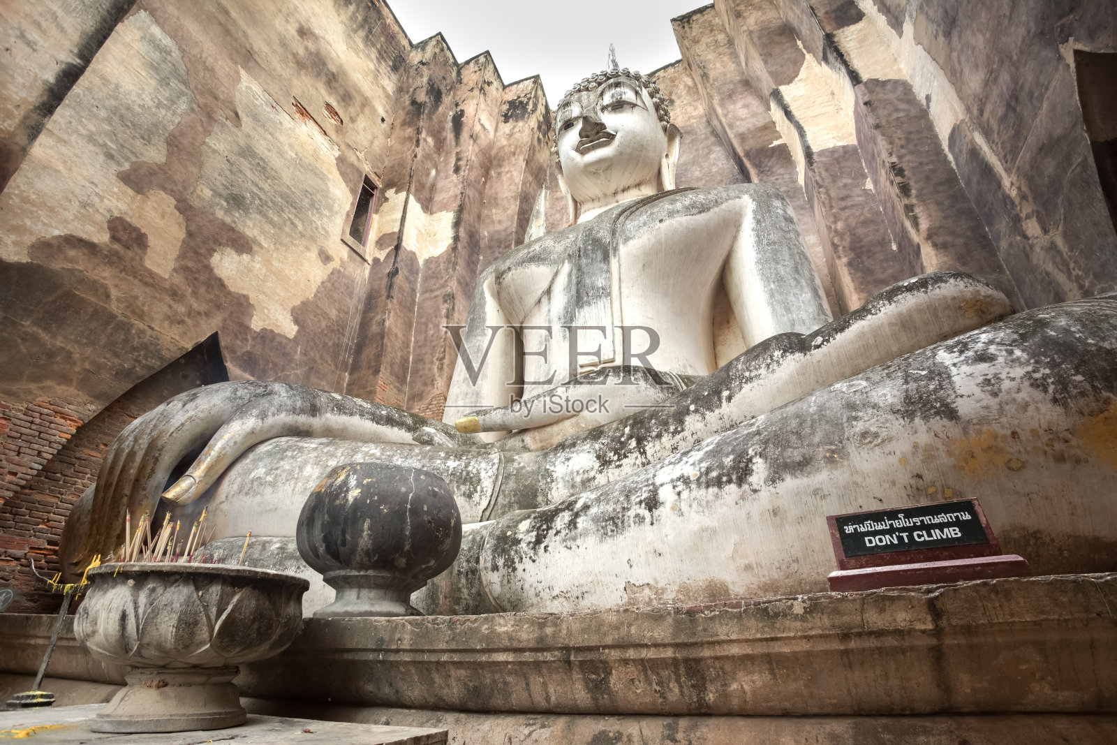 佛寺的大佛阿迦那佛照片摄影图片