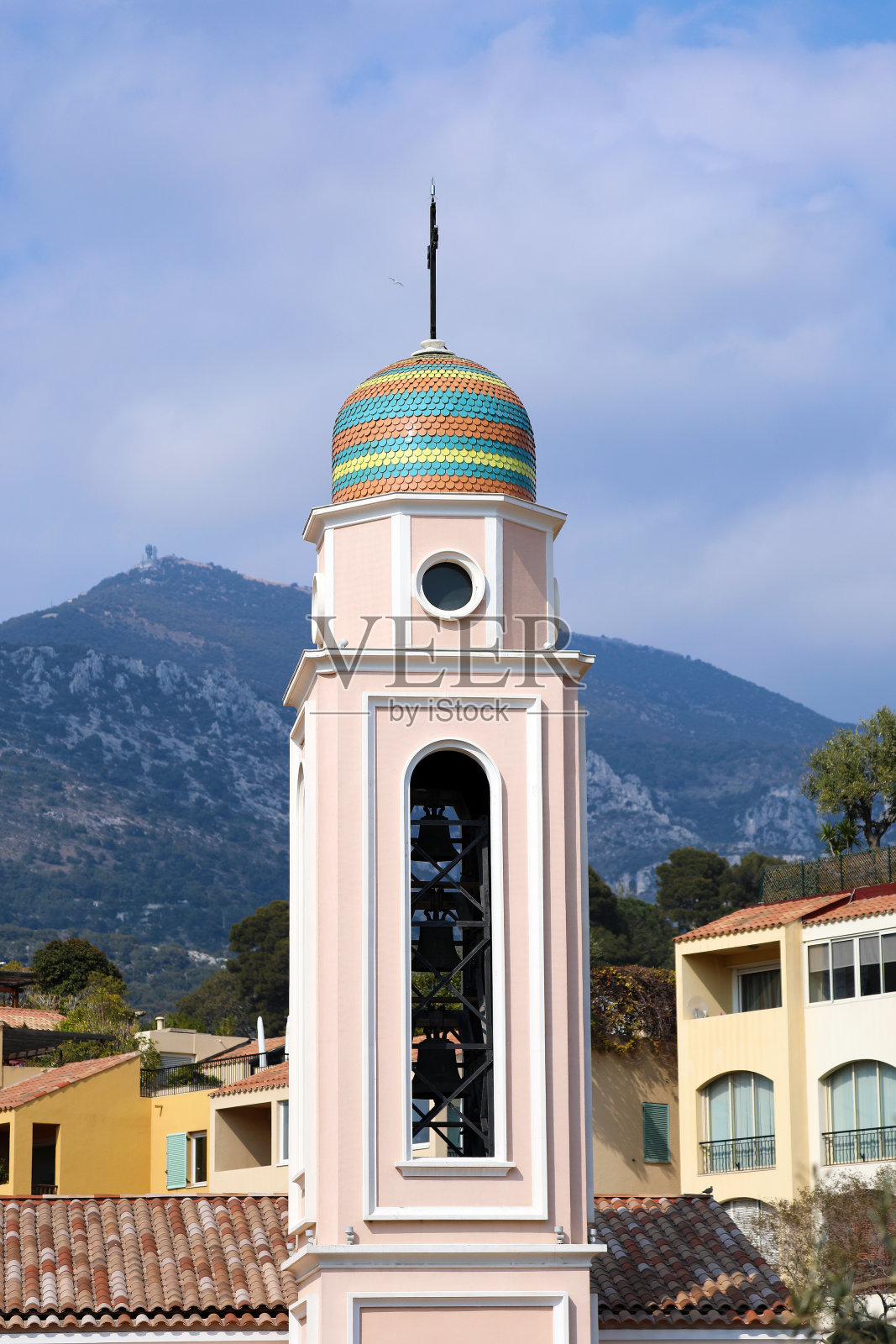 摩纳哥圣尼古拉斯教堂钟楼照片摄影图片