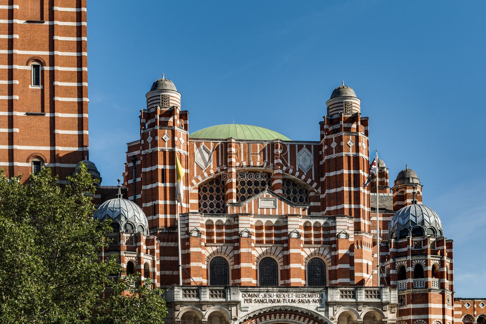 威斯敏斯特大教堂是英国伦敦的一个新拜占庭风格的大教堂照片摄影图片