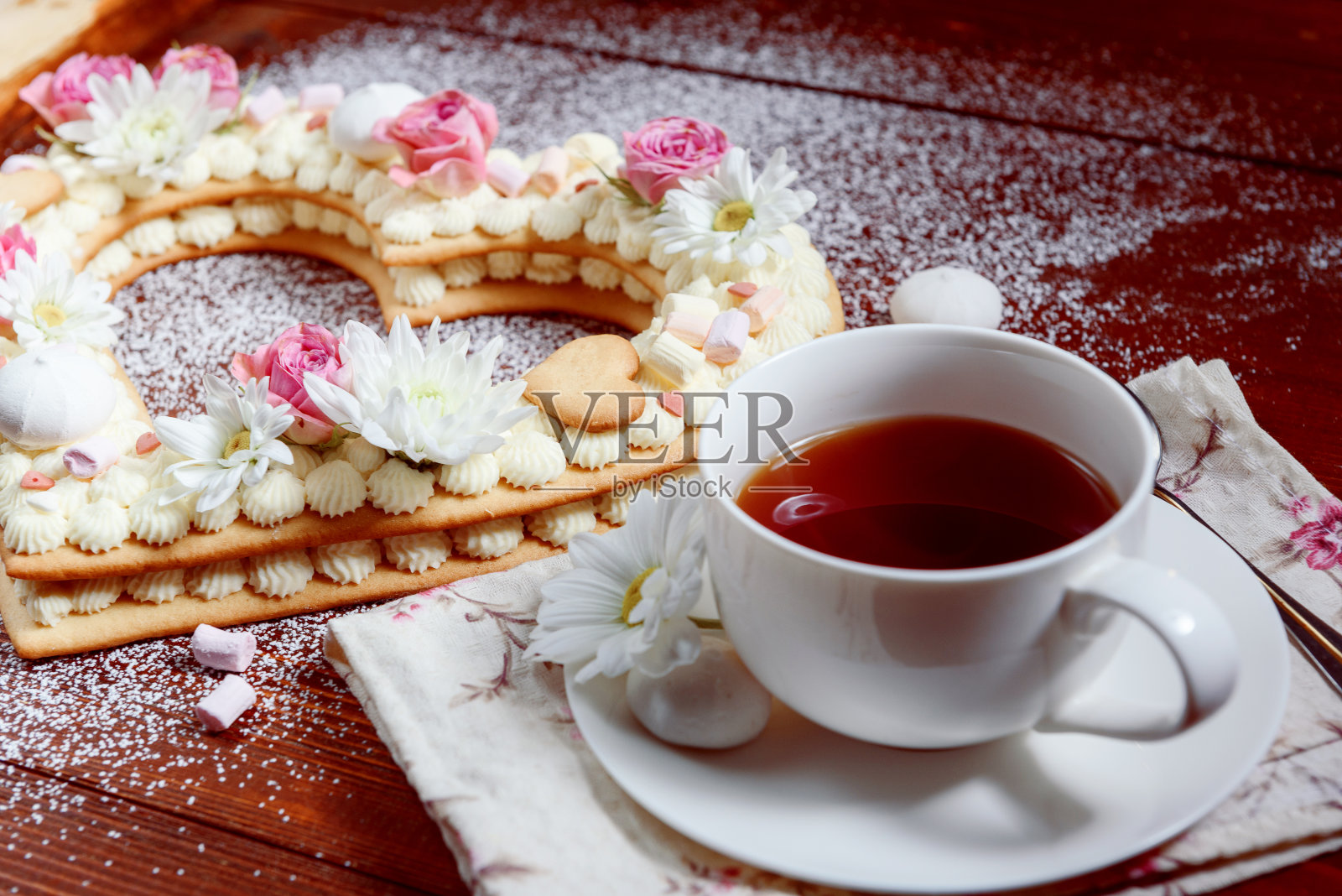 情人节心形蛋糕照片摄影图片