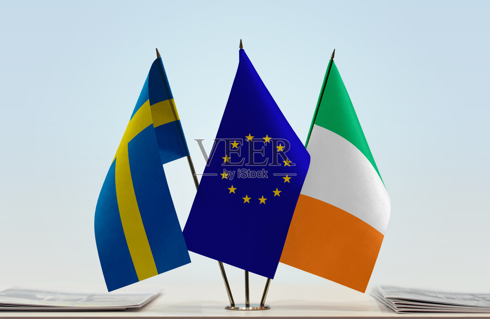 瑞典、欧盟和爱尔兰国旗照片摄影图片