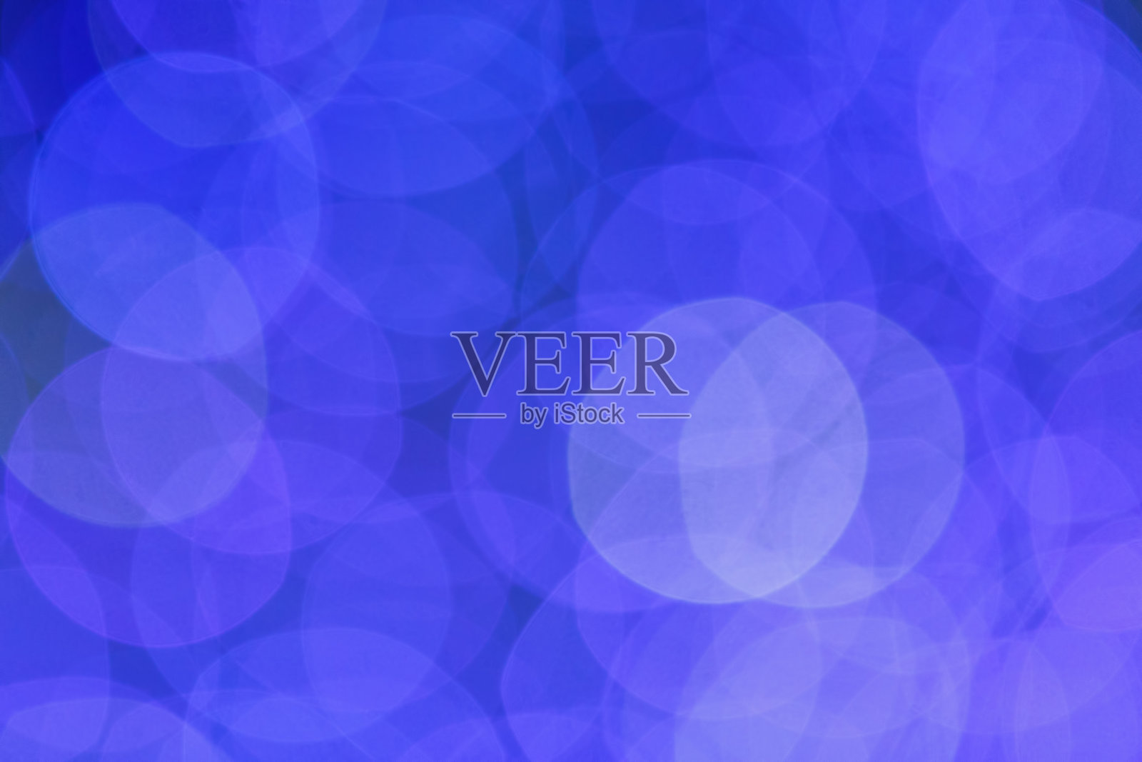 抽象的蓝色散焦,将散焦图像作为背景或模板照片摄影图片