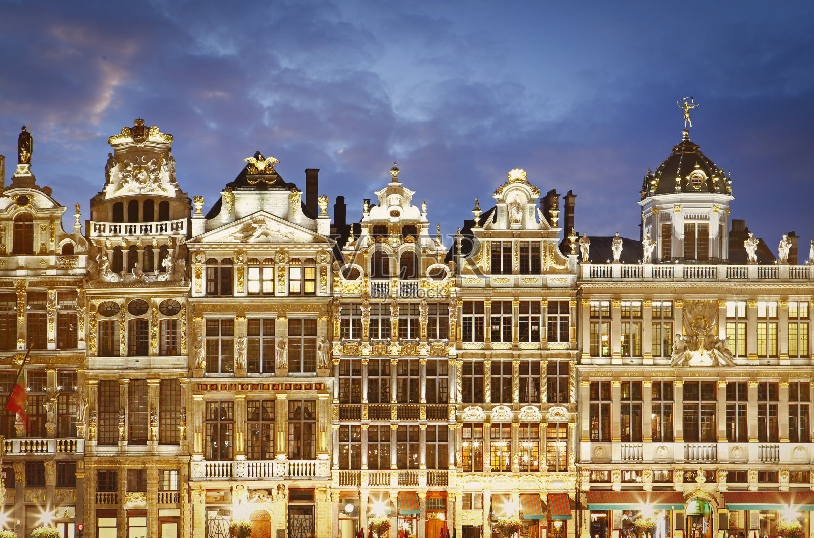 位于布鲁塞尔中心广场大广场的房屋照片摄影图片