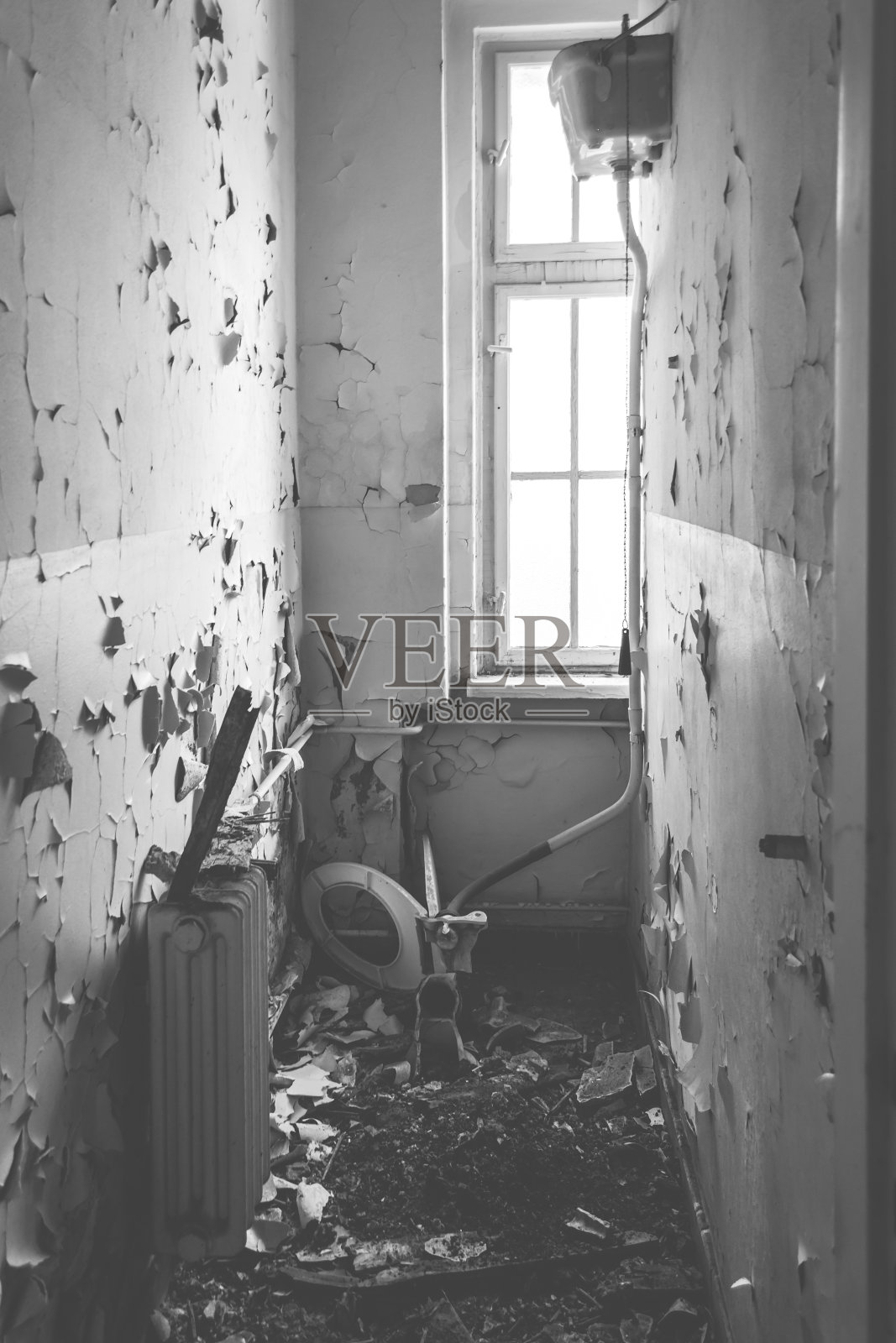 黑白相间的旧马桶照片摄影图片