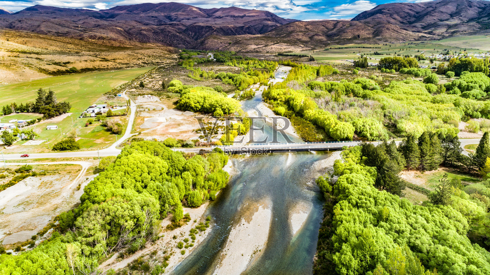 奥特玛塔河位于新西兰南岛照片摄影图片