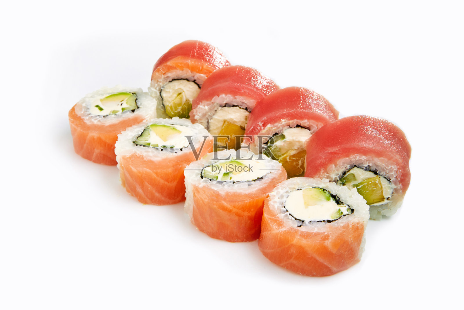 日本寿司卷孤立在白色的背景上照片摄影图片