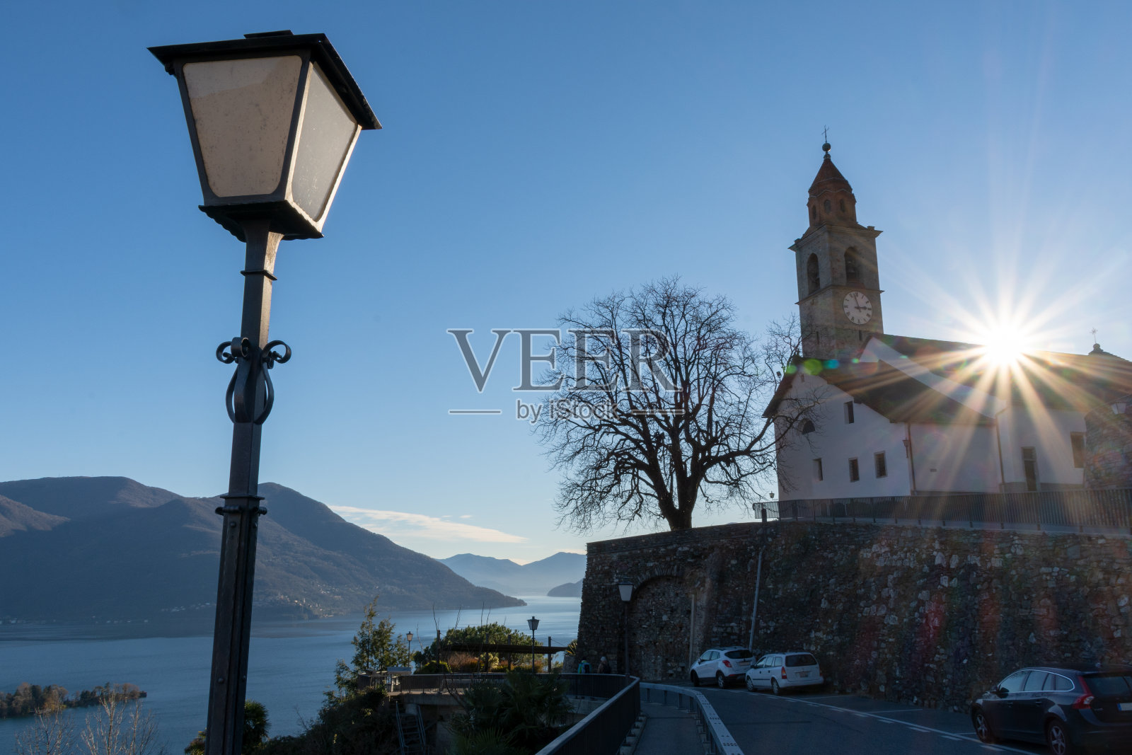 在Ronco sopra Ascona的夕阳照片摄影图片