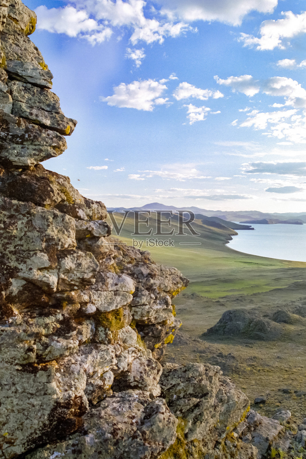 贝加尔湖的自然,贝加尔湖岸边的景观。照片摄影图片
