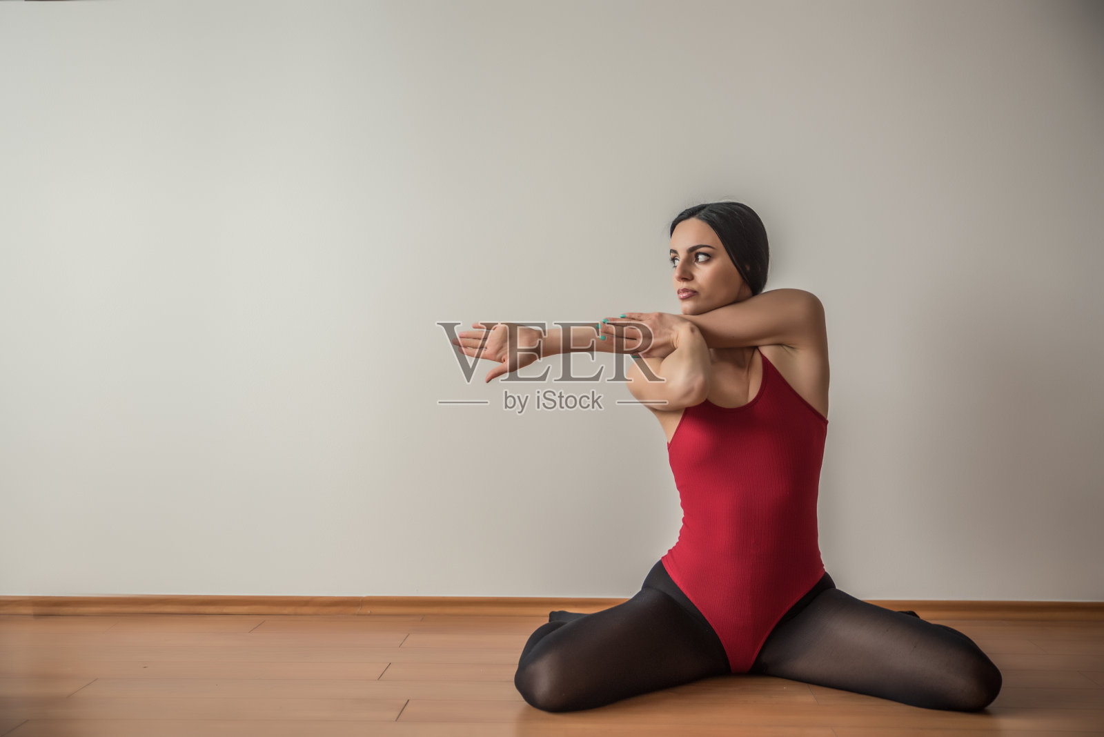 女孩做运动照片摄影图片