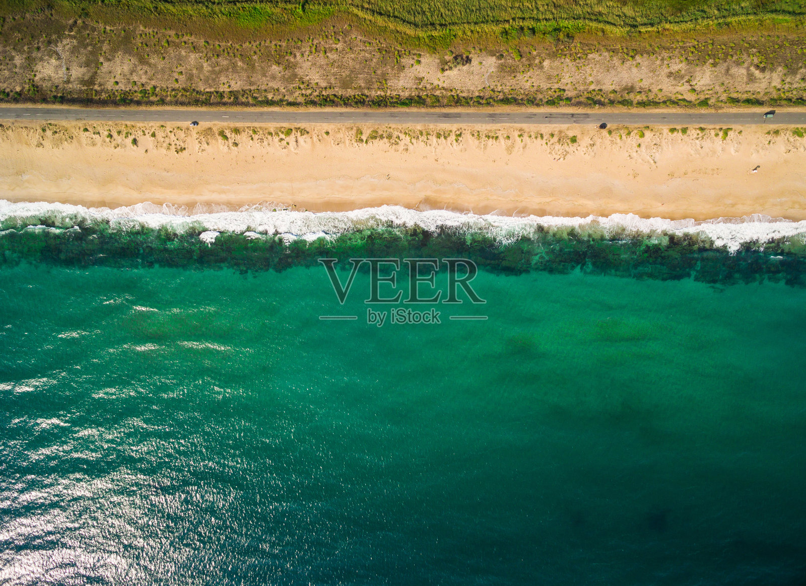夏天海滩的鸟瞰图照片摄影图片