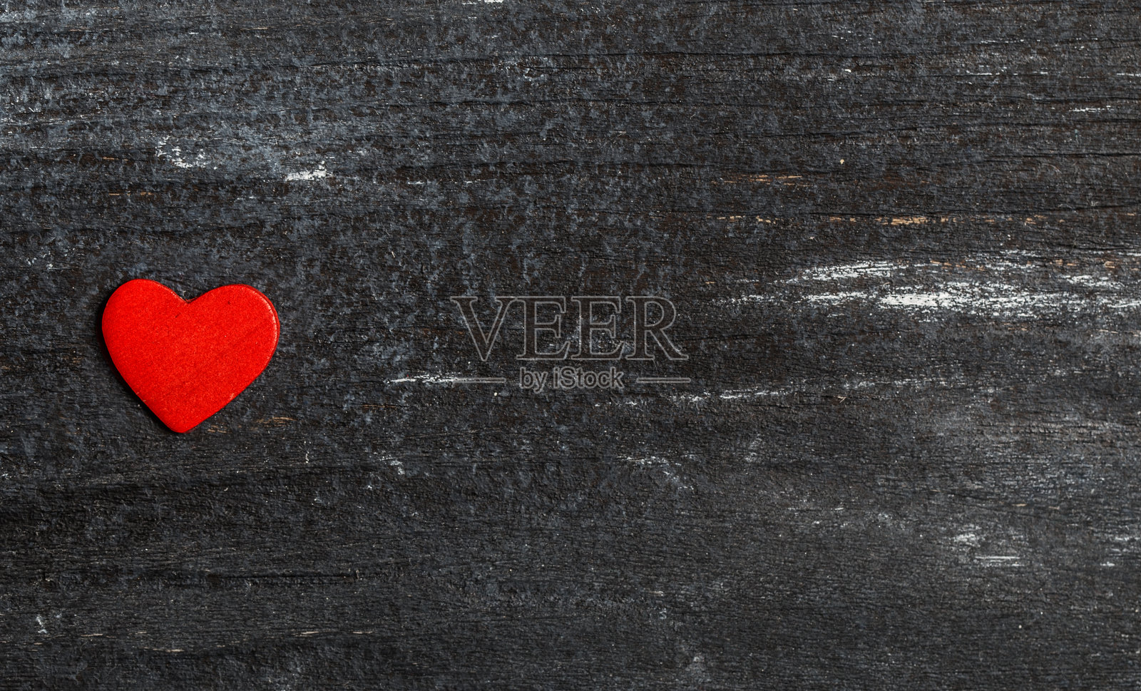 母亲节和情人节的爱情概念。情人节。爱。情人节的明信片。木制背景上的心形情人节快乐。有文字空间的情人节卡片照片摄影图片