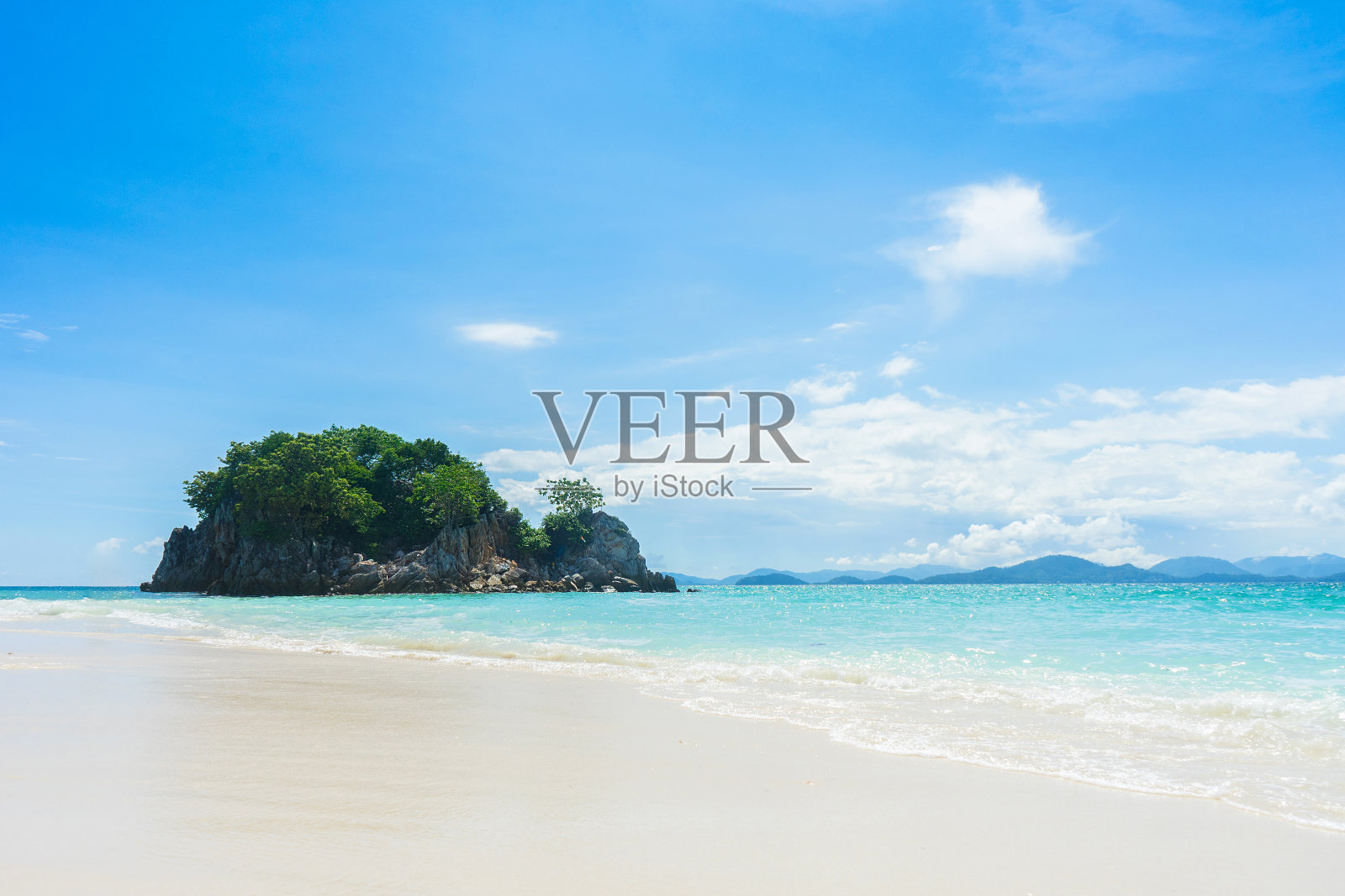 美丽的岛屿在皮皮岛的海里照片摄影图片