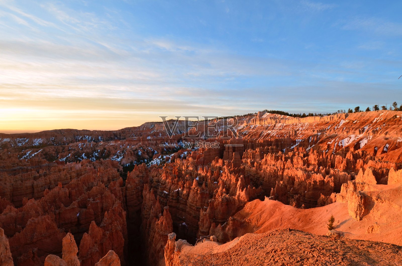 犹他州布莱斯峡谷国家公园的日出照片摄影图片