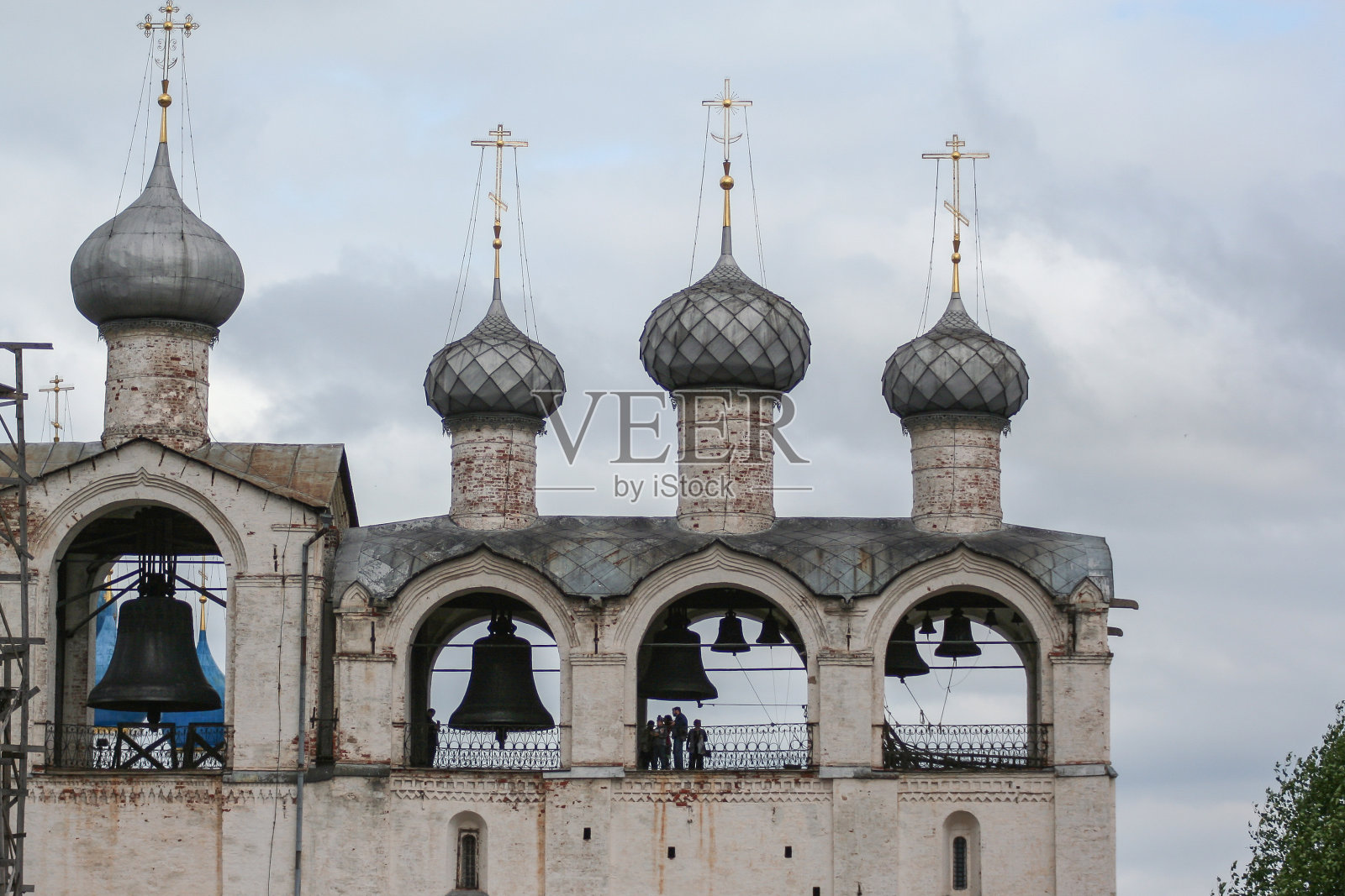 修复教堂圆顶。修复旧教堂。照片摄影图片