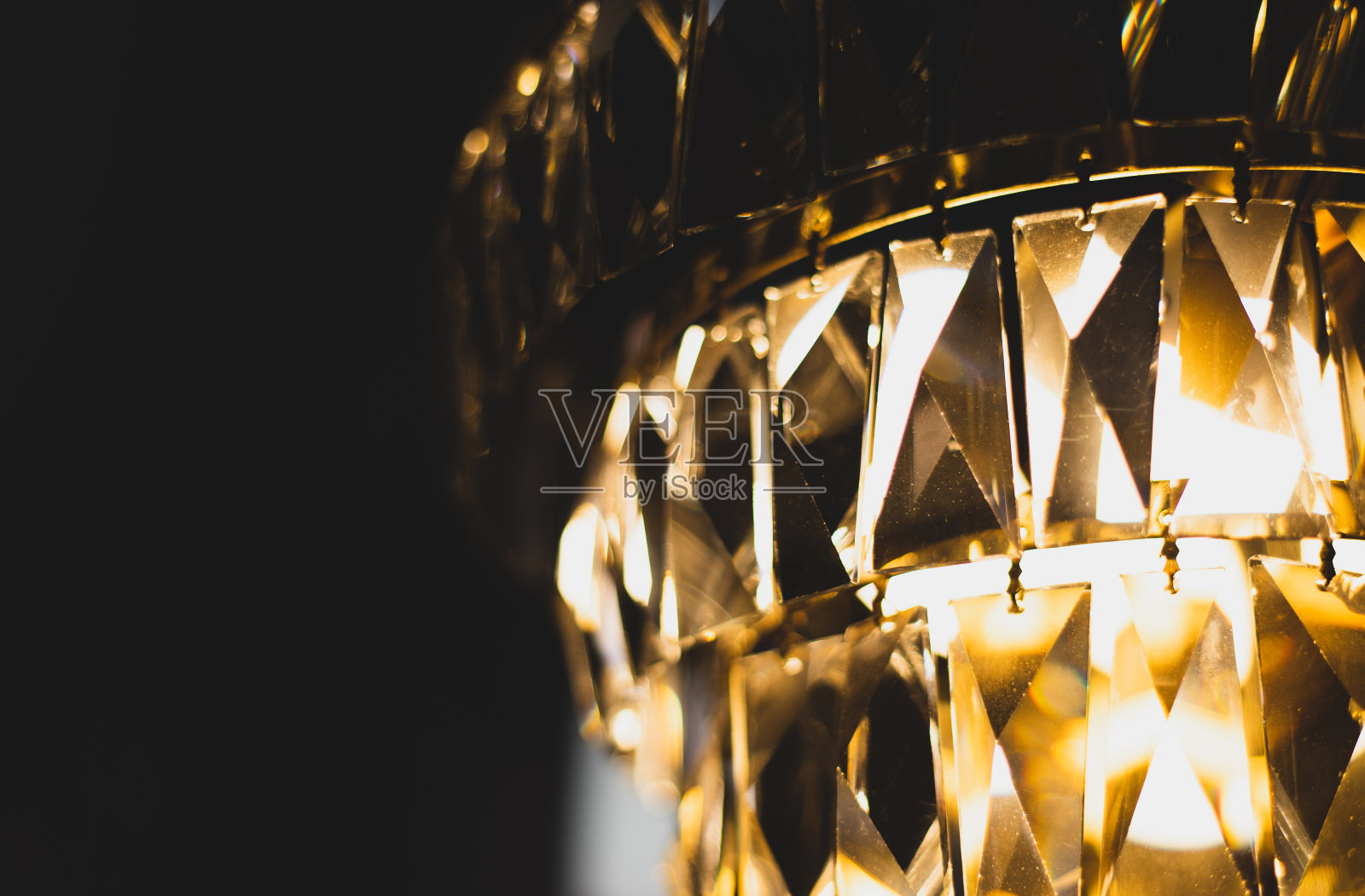 灯晶体鳞片特写照片摄影图片