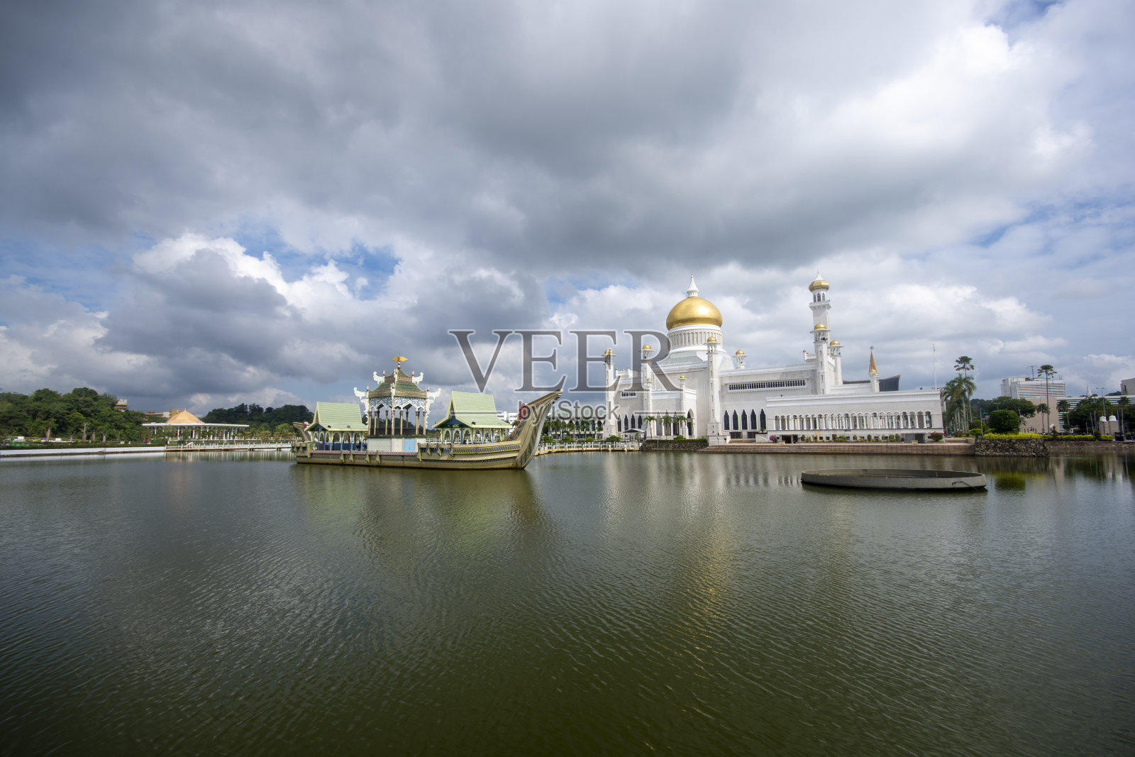 文莱苏丹奥马尔·阿里·赛义夫丁清真寺照片摄影图片
