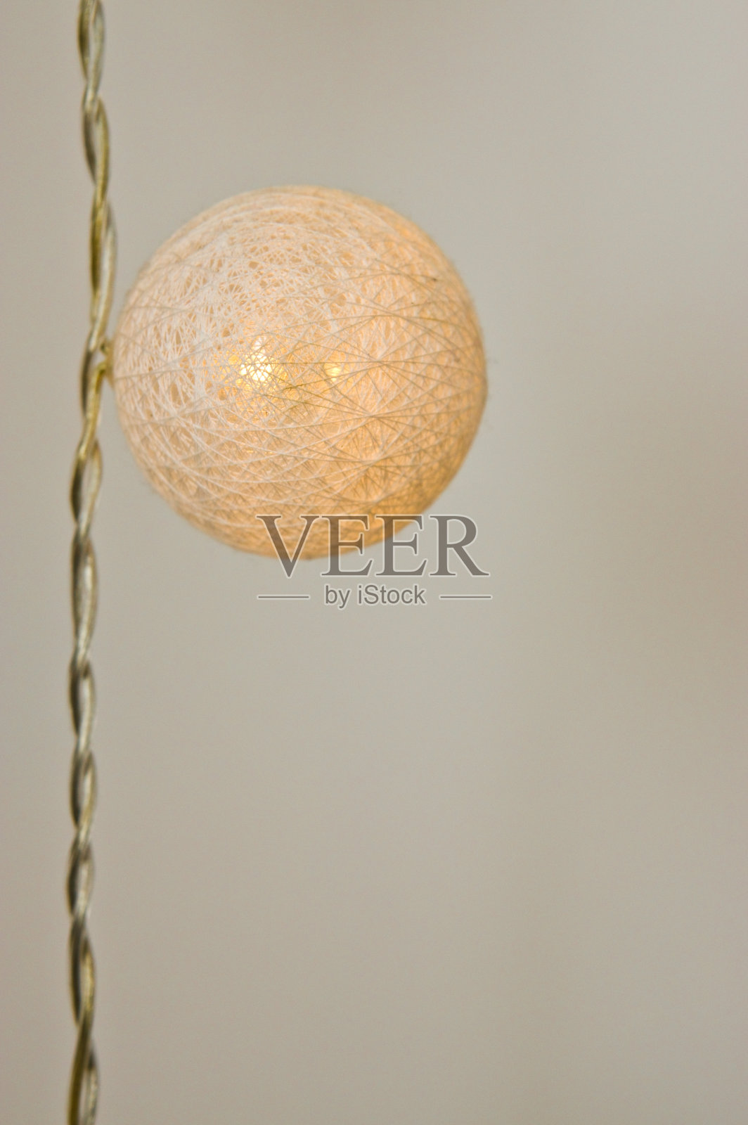 现代灯泡照明家庭装饰照片摄影图片