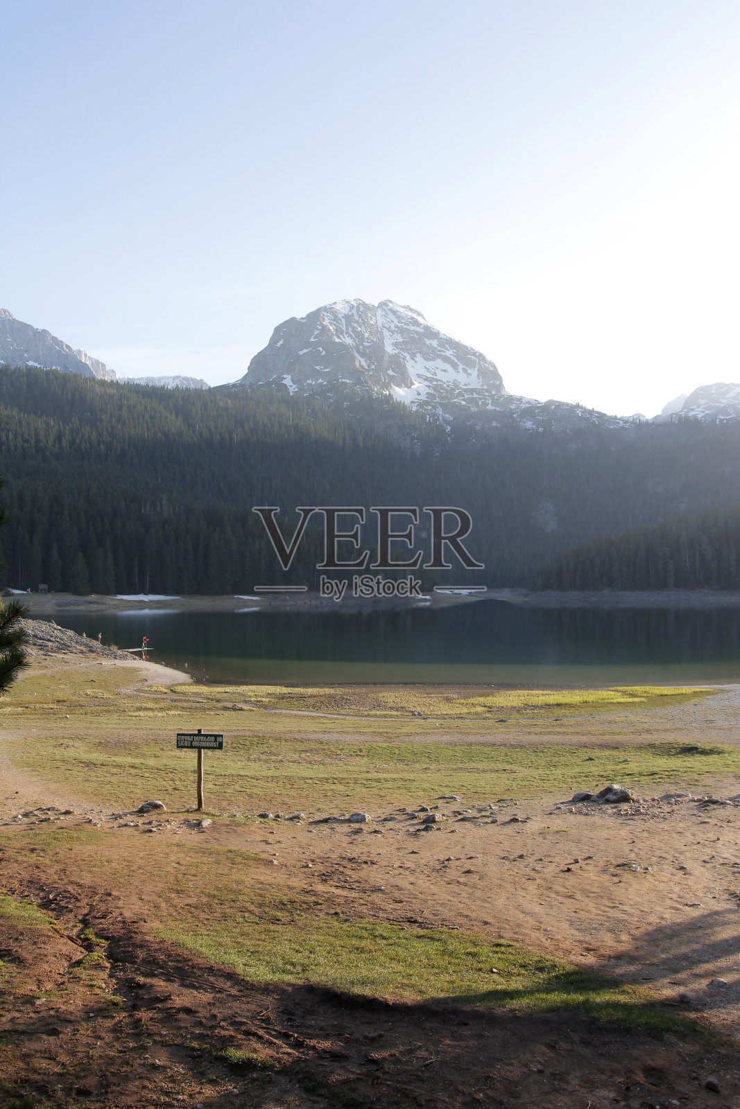 黑山Durmitor黑湖上的日落照片摄影图片