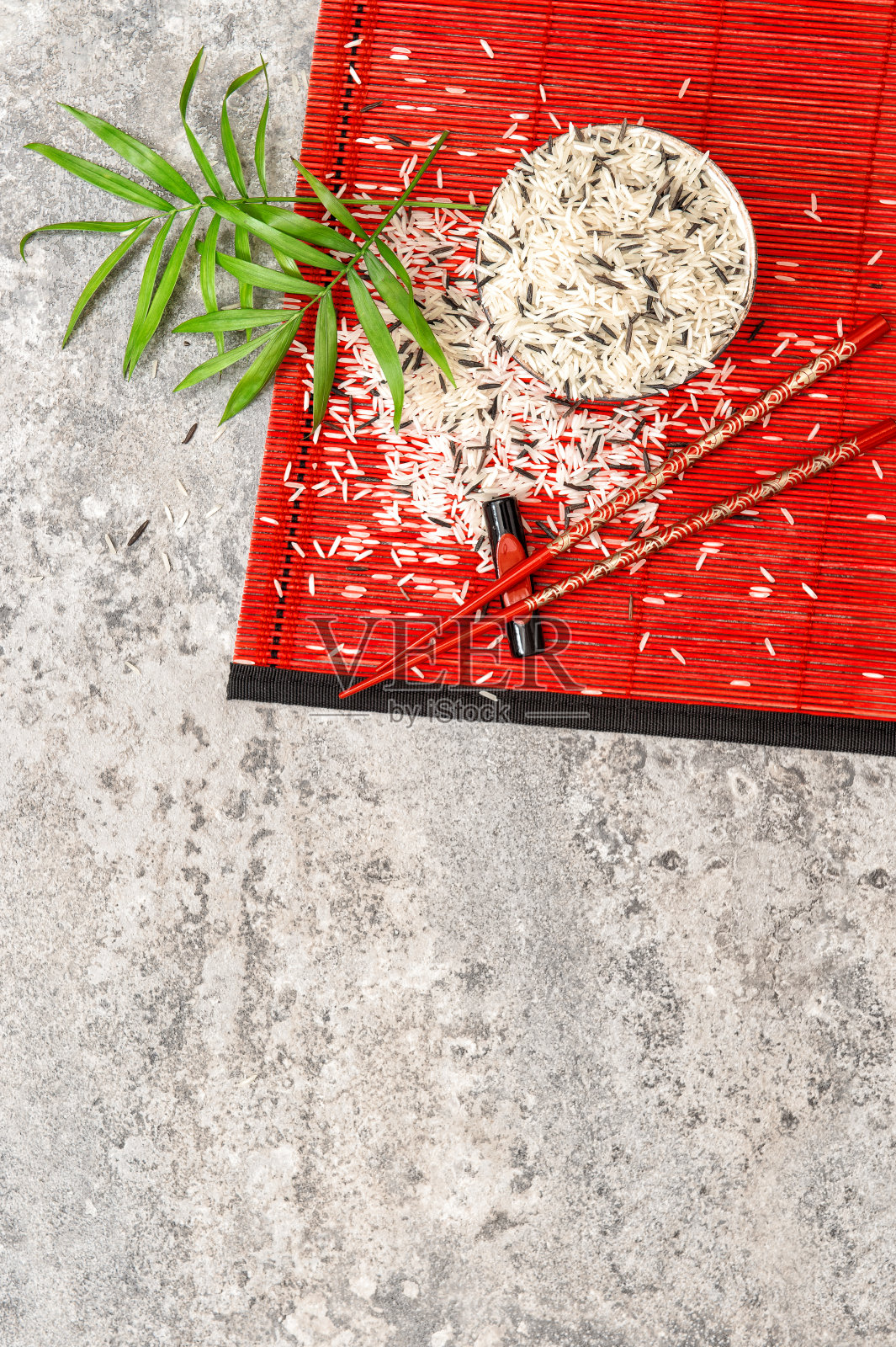 米饭,碗,筷子,棕叶,红竹席,亚洲美食照片摄影图片