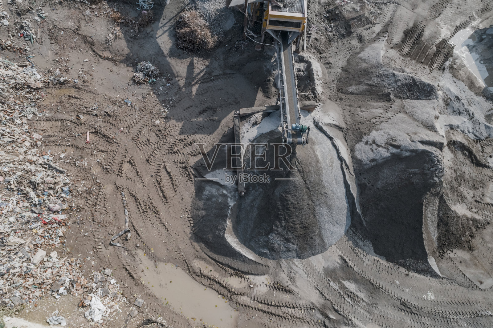 建筑材料厂碎石采石场机器鸟瞰图照片摄影图片