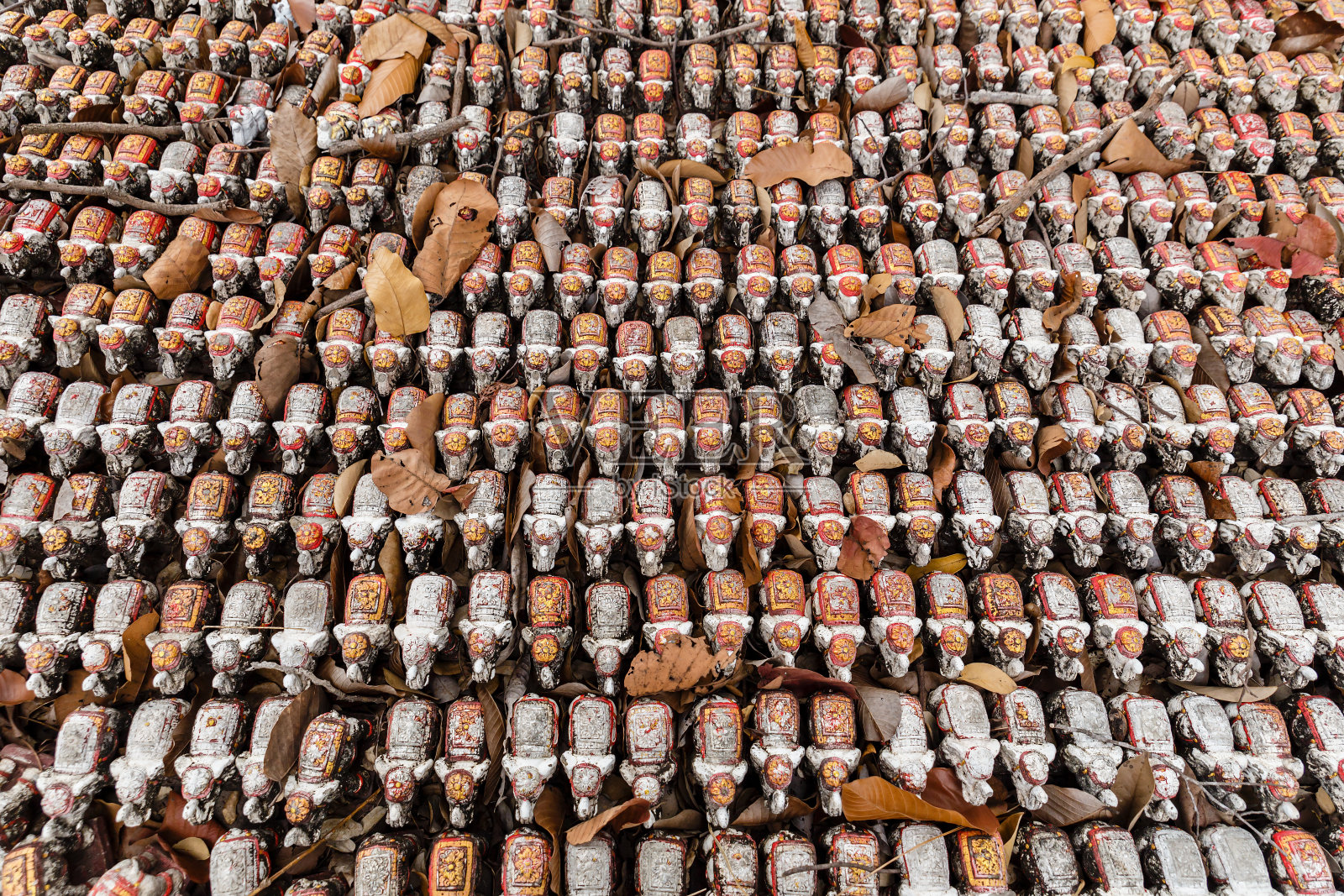 大象的背,小石像,背景照片摄影图片