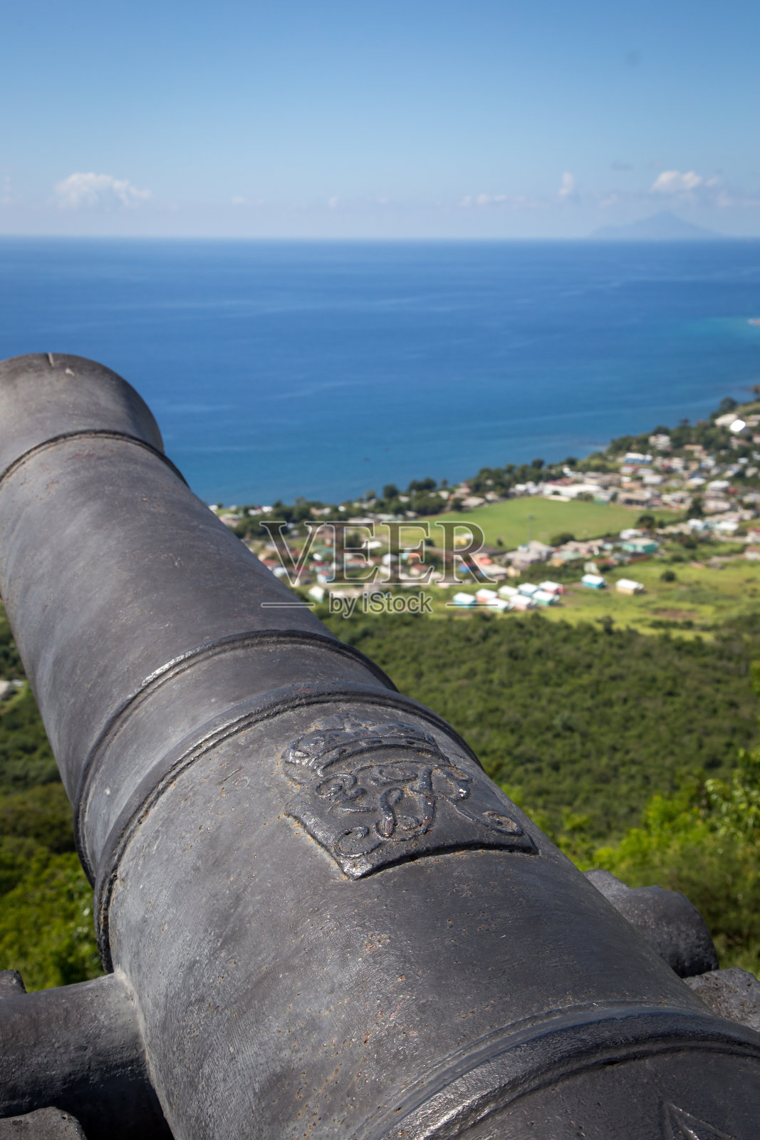 享受硫磺山堡垒周围的景色照片摄影图片