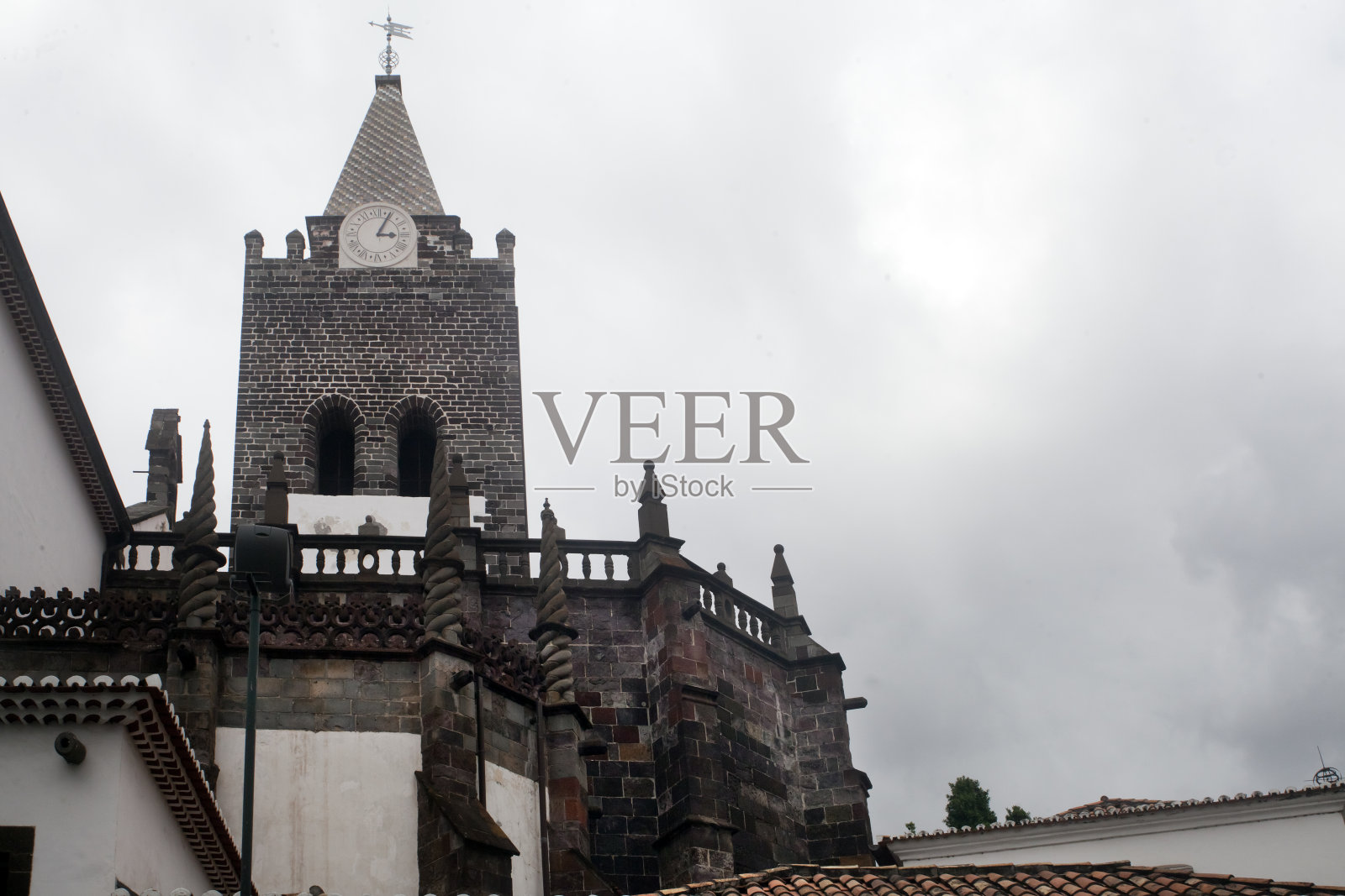 Sé葡萄牙马德拉岛芬查尔市中心的大教堂。照片摄影图片