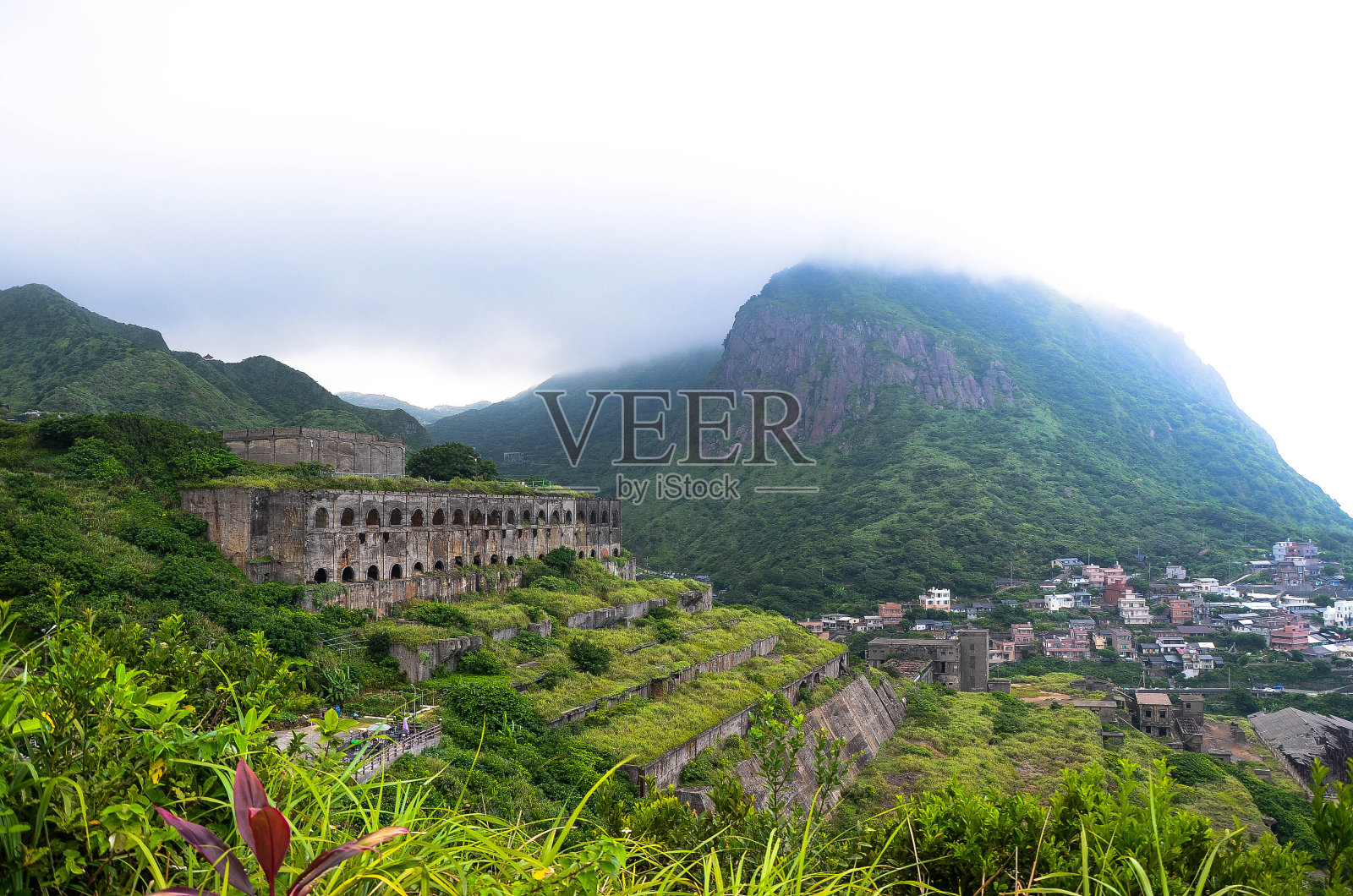 台湾新台北市瑞坊区水南东银阳海13层遗址(铜冶炼厂遗址)鸟瞰图照片摄影图片