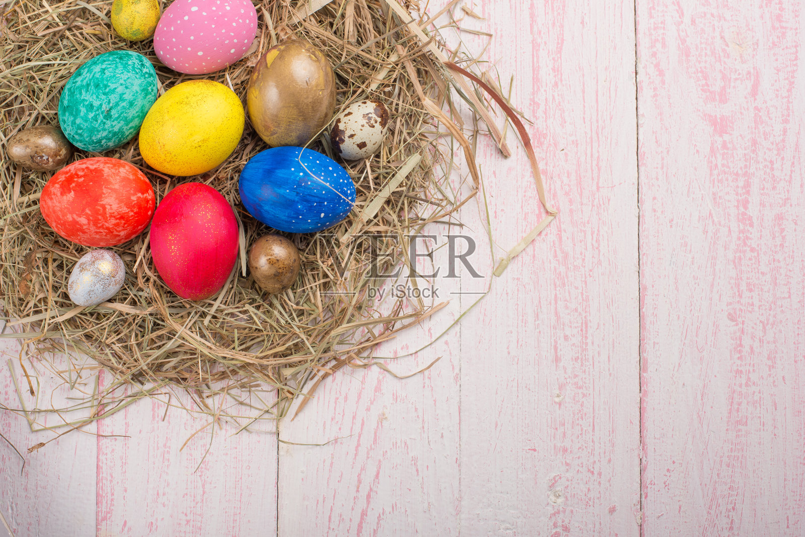 复活节平蛋,带有空间设计照片摄影图片