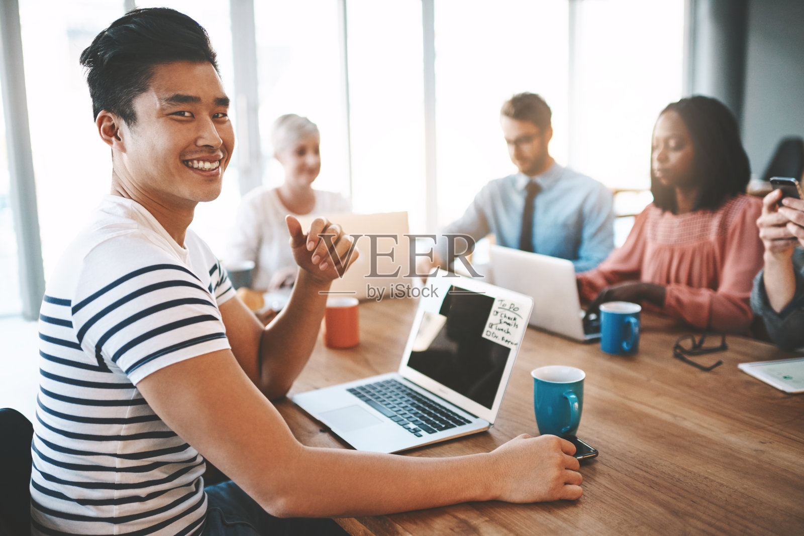 每次小组会议我都全力以赴照片摄影图片