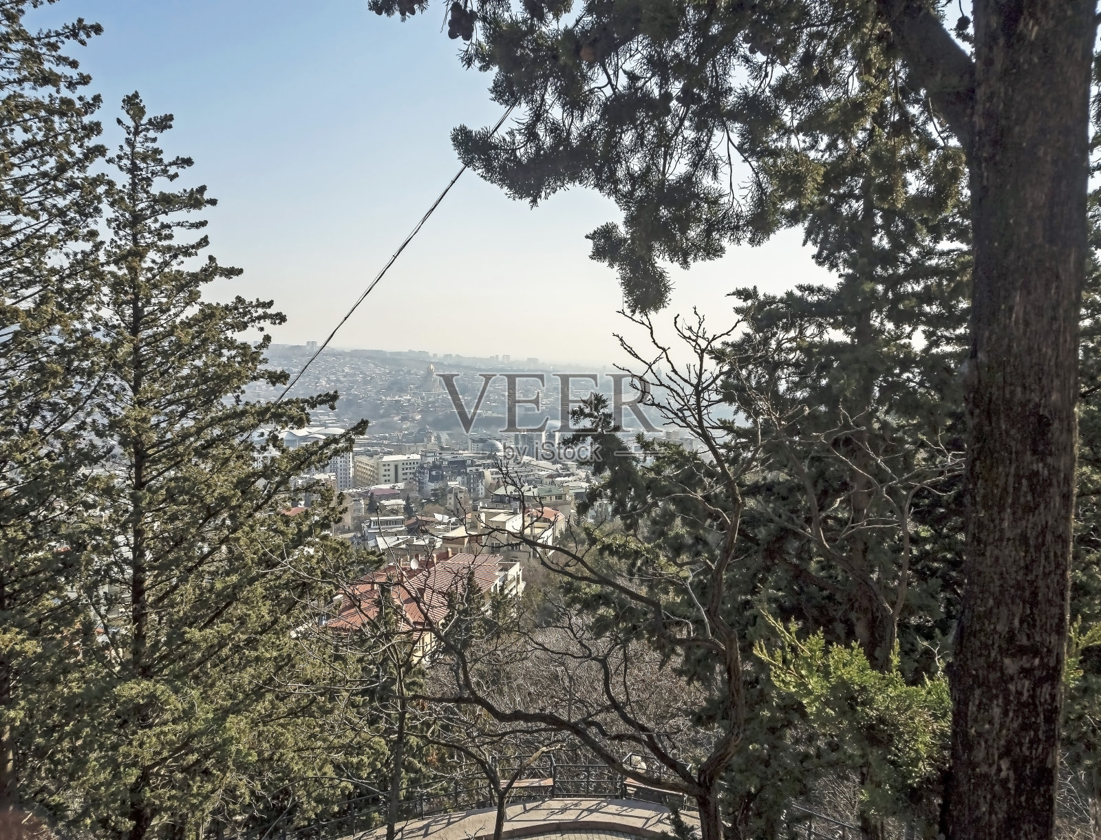 从圣山俯瞰第比利斯照片摄影图片