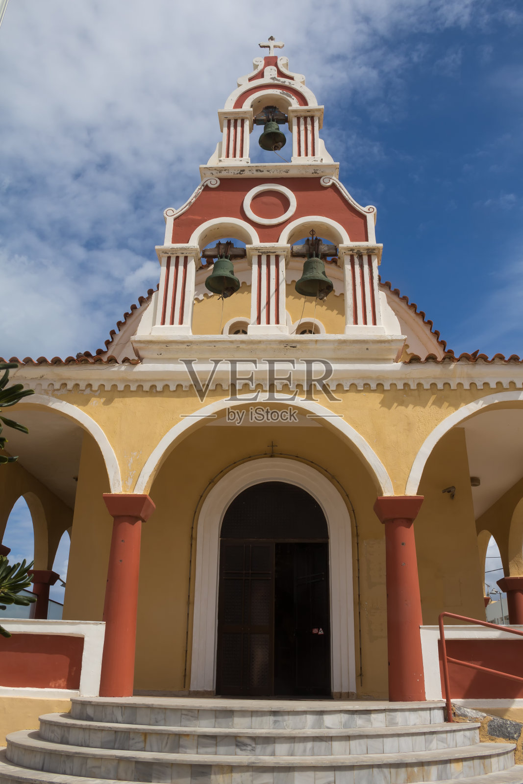 Ag)。希腊克里特岛Rethymno的福提尼教堂照片摄影图片