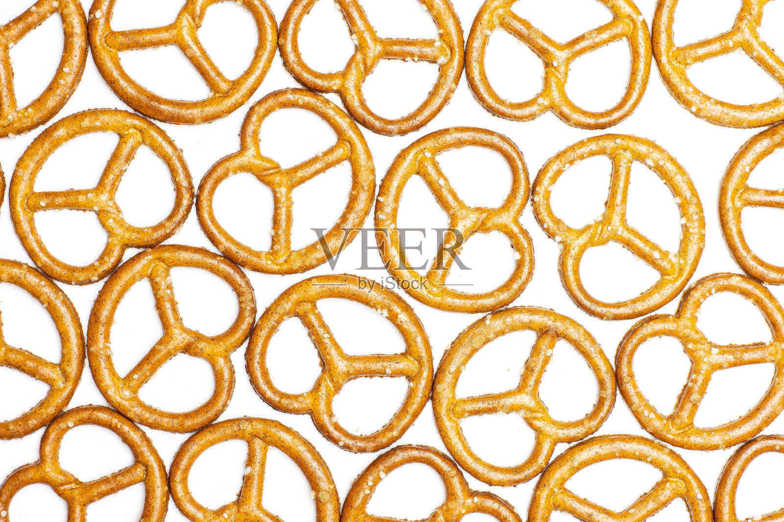 迷你盐椒盐卷饼孤立在白色照片摄影图片