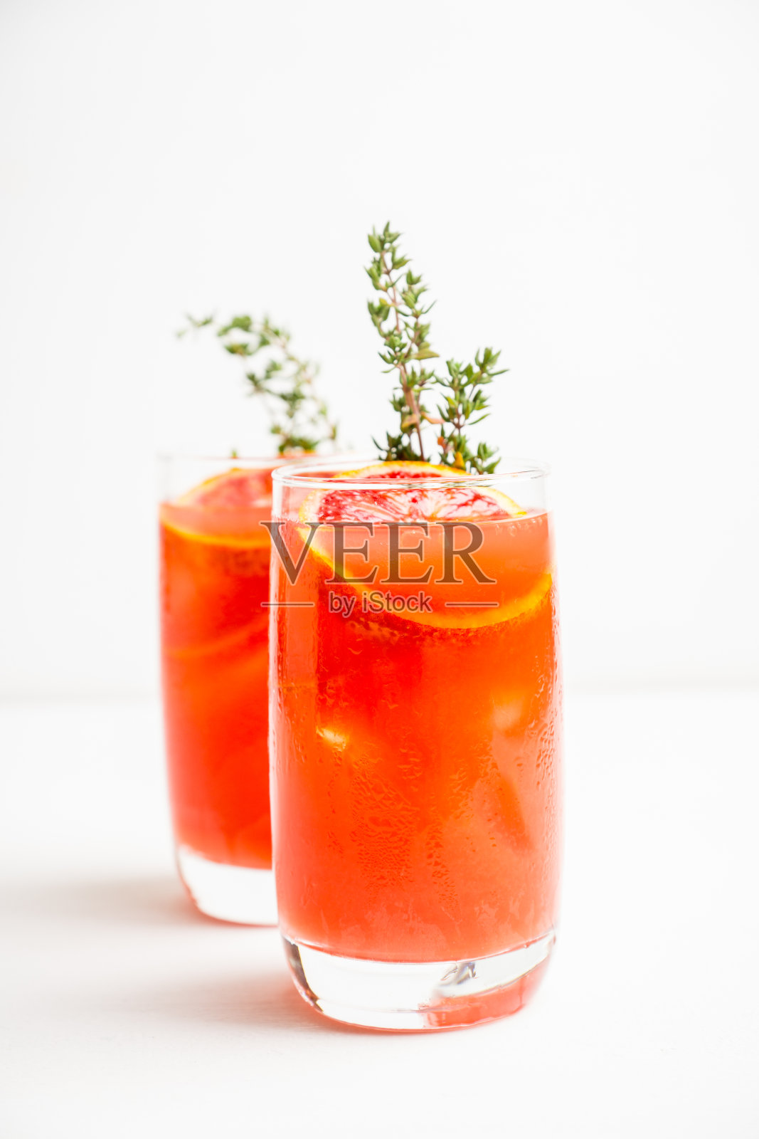 带百里香的血橙饮料照片摄影图片