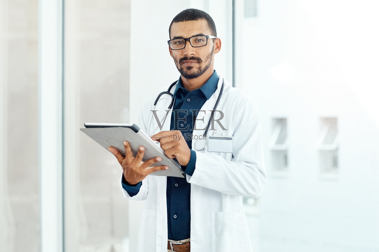 医疗保健正变得越来越智能化照片摄影图片