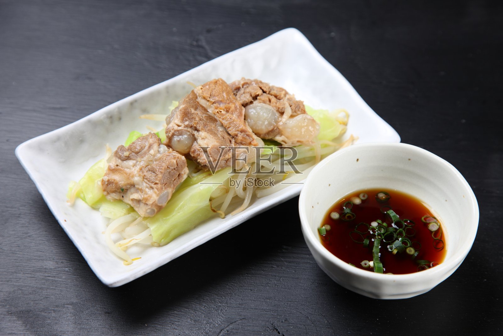 水煮猪软骨照片摄影图片