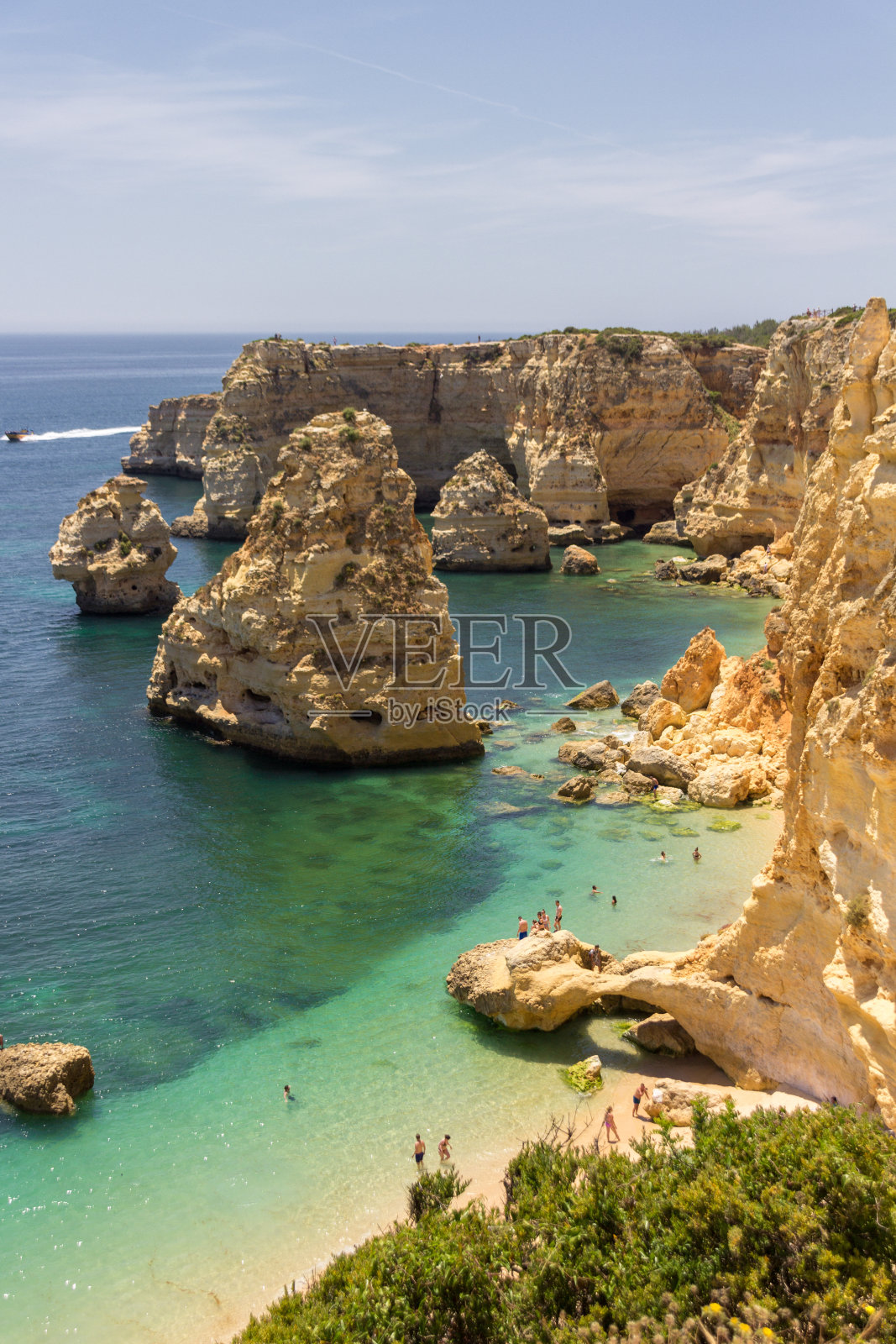 阿尔加维的马里尼亚海滩(葡萄牙)照片摄影图片