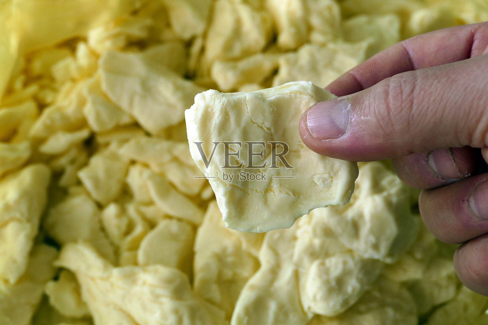 纯天然自制健康乡村芝士,芝士片装在香包里,照片摄影图片