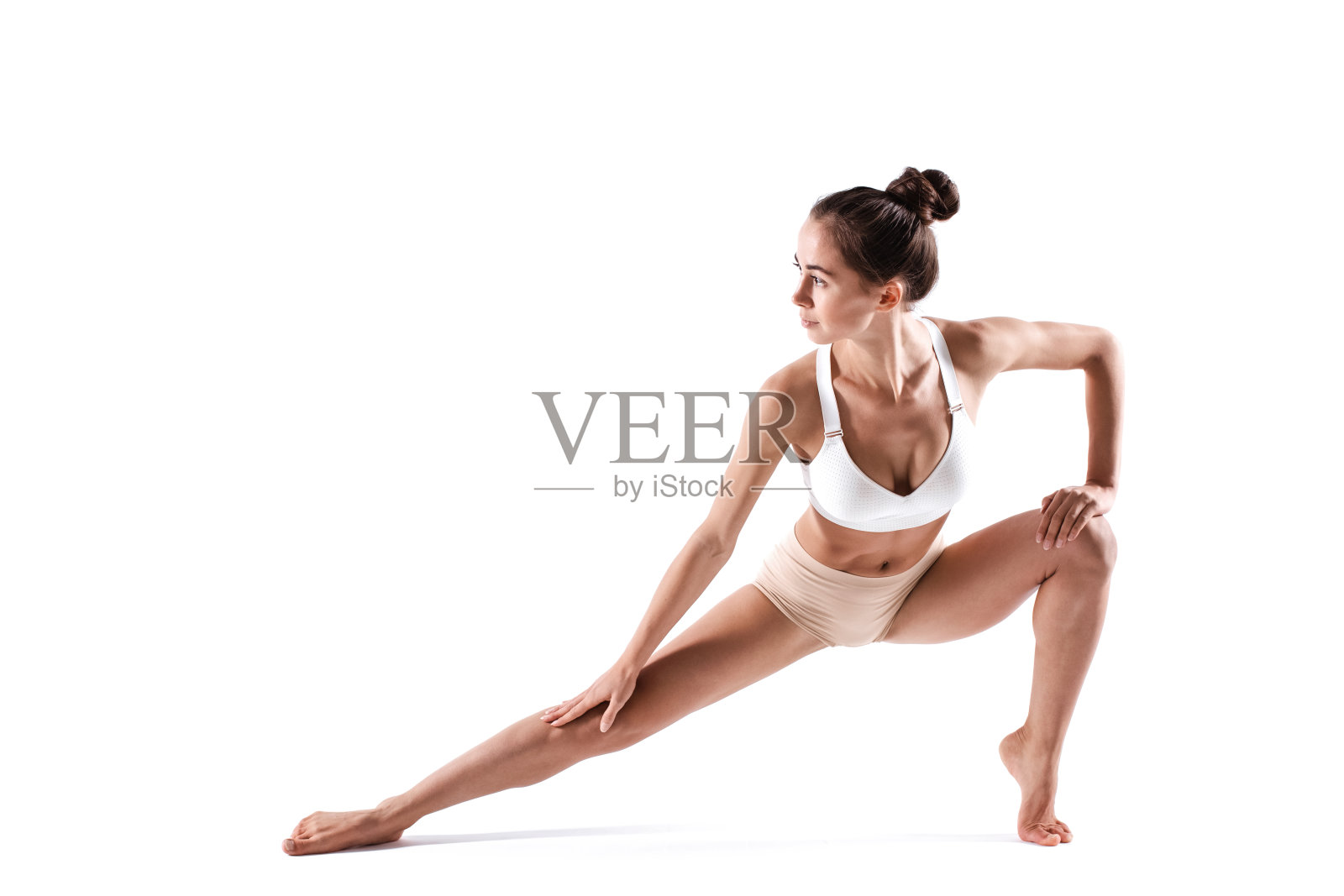 女人做瑜伽或运动,孤立白皙。照片摄影图片