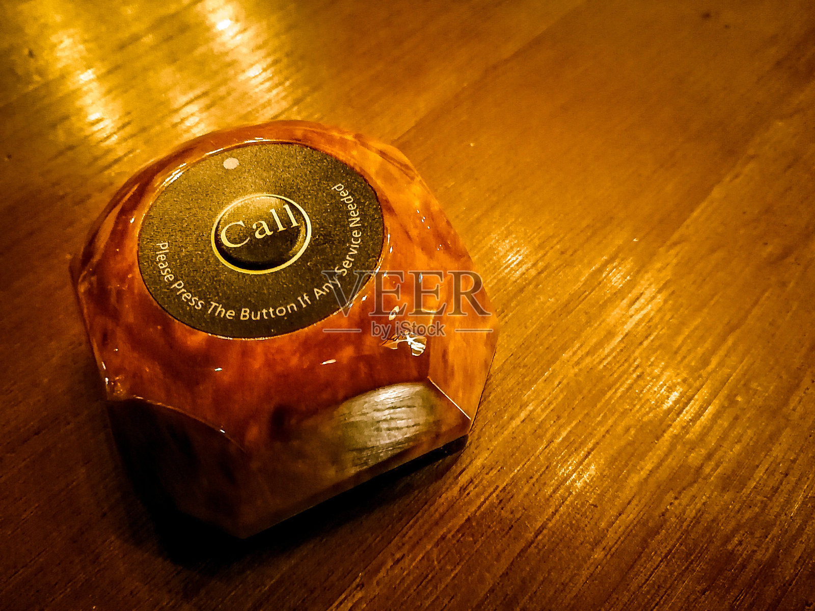 服务警报按钮。照片摄影图片