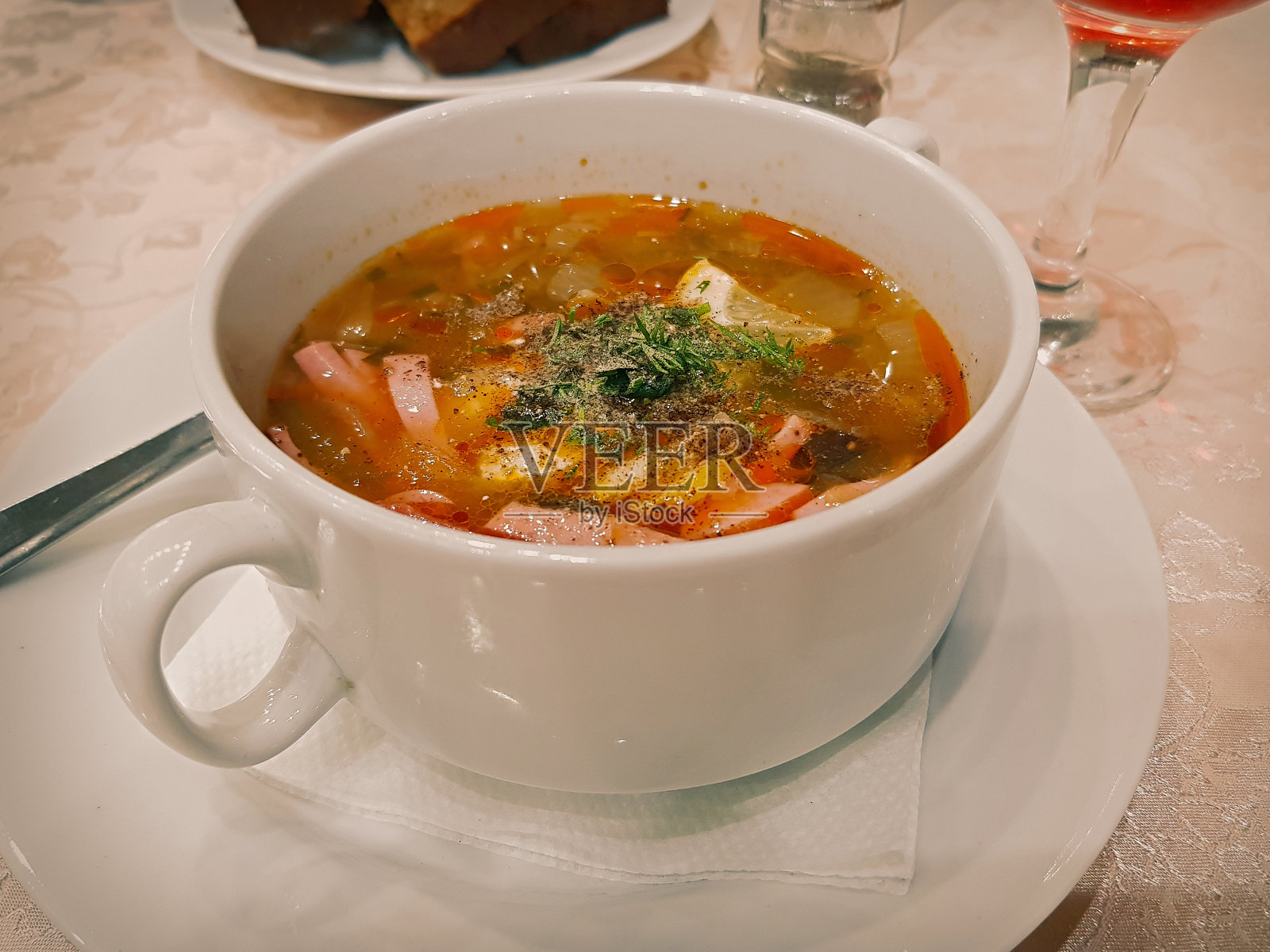 火腿蔬菜汤照片摄影图片