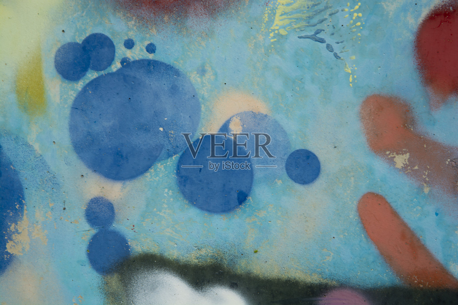 抽象的垃圾蓝色,海军蓝背景纹理。旧漆剥落,蓝墙开裂照片摄影图片