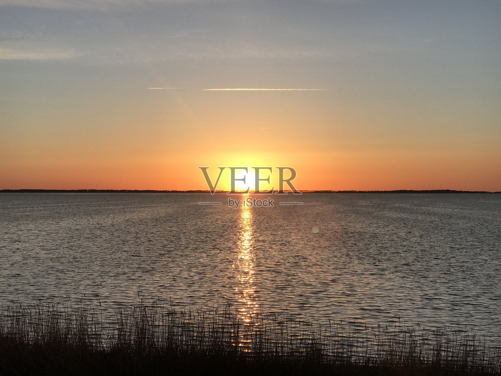 神秘的日落照片摄影图片