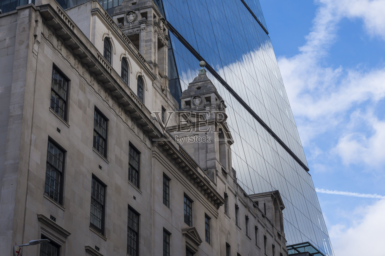 伦敦的天际线和他宏伟的摩天大楼照片摄影图片