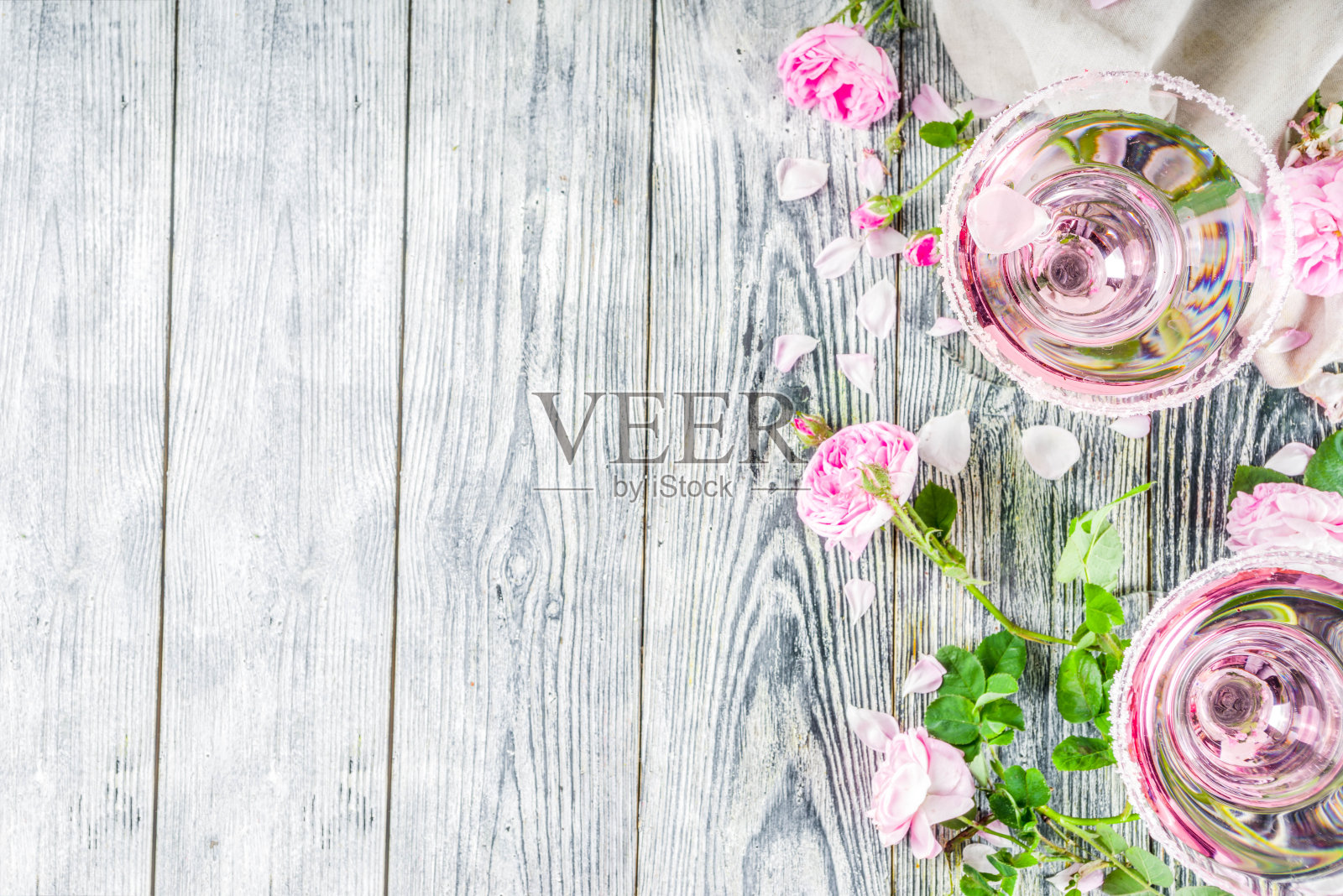 粉红玫瑰鸡尾酒米玫瑰照片摄影图片