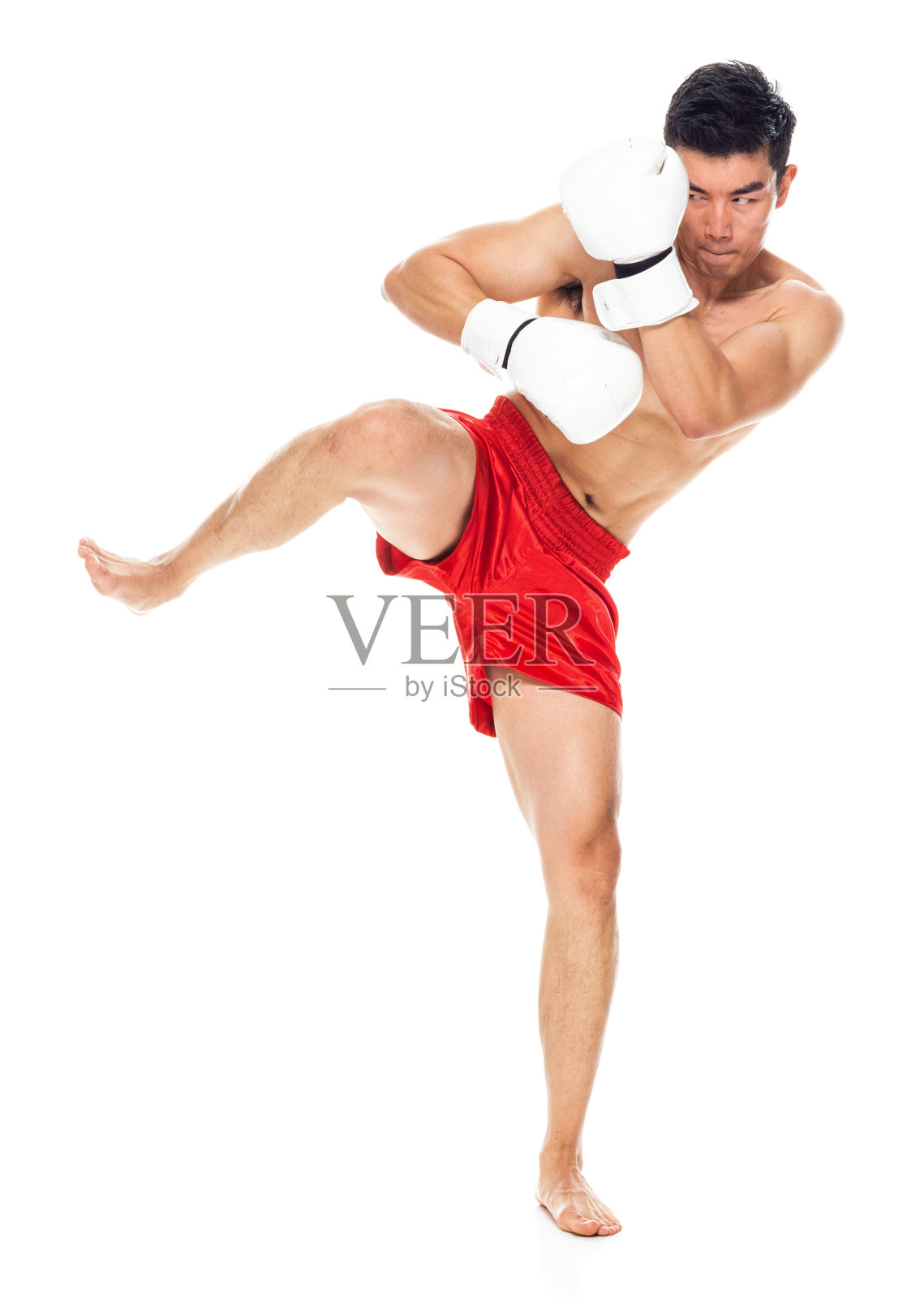 英俊的男性自由搏击选手照片摄影图片