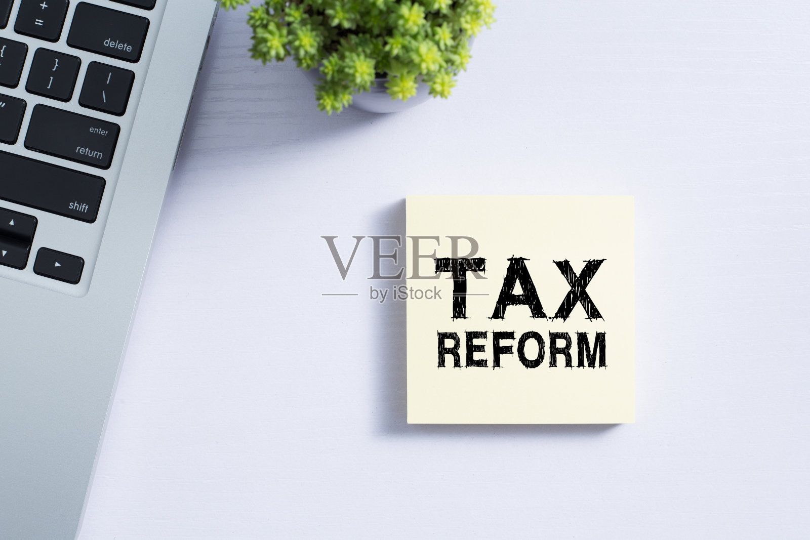 关于便利贴的税制改革概念照片摄影图片