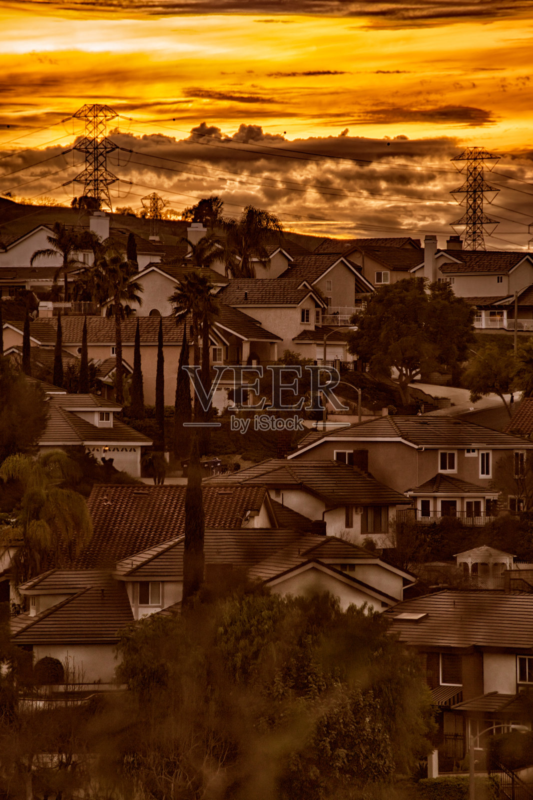 加州郊区社区的日落照片摄影图片